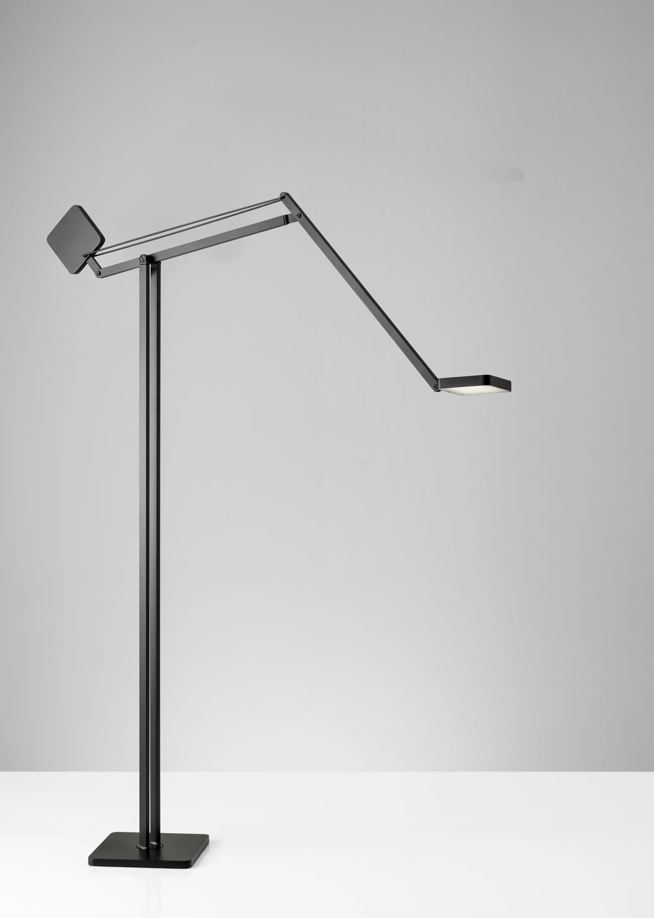 ADS360 - Cooper LED Floor Lamp