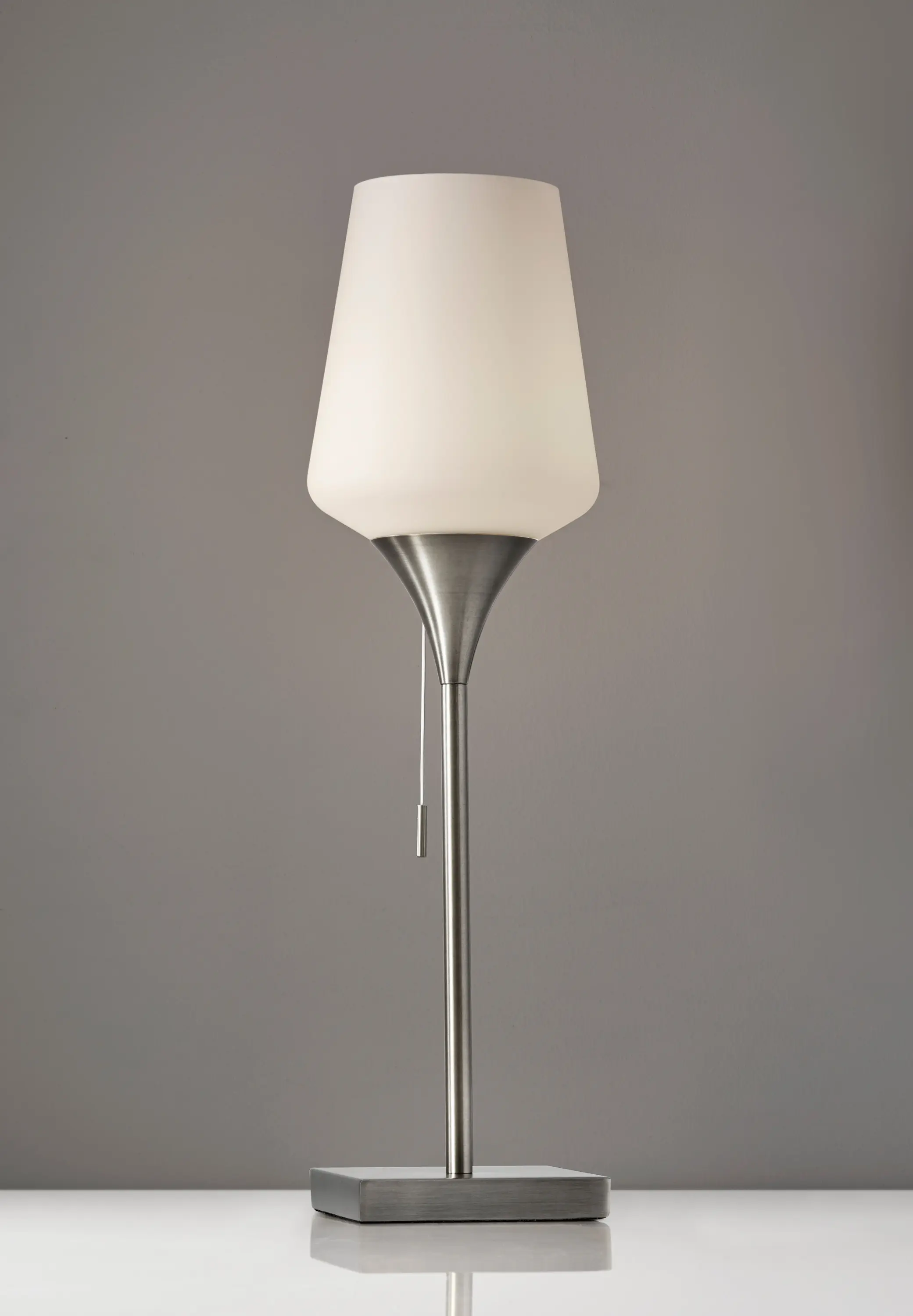ADS360 - Roxy Floor Lamp