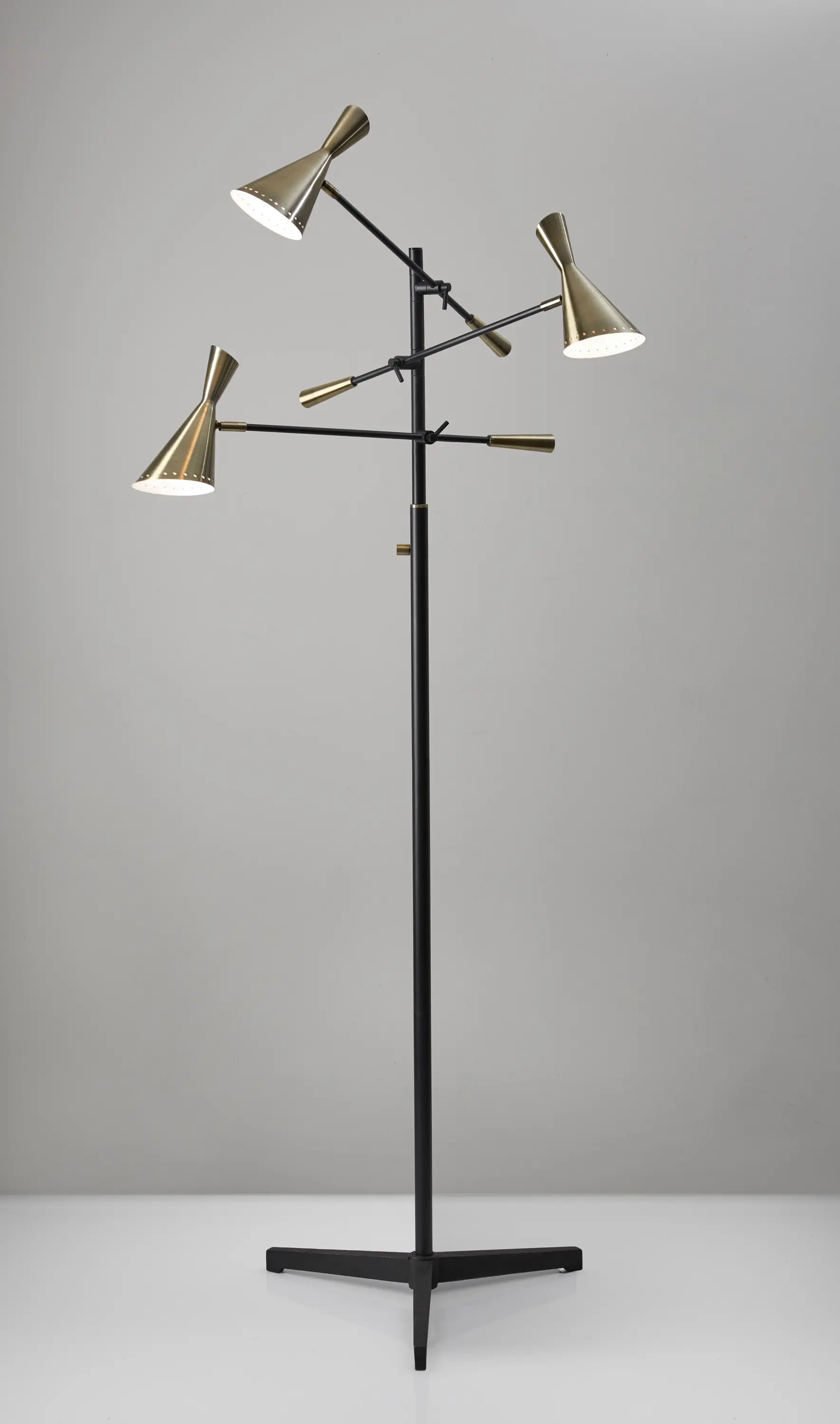 ADS360 - Zelda LED 3-Arm Floor Lamp