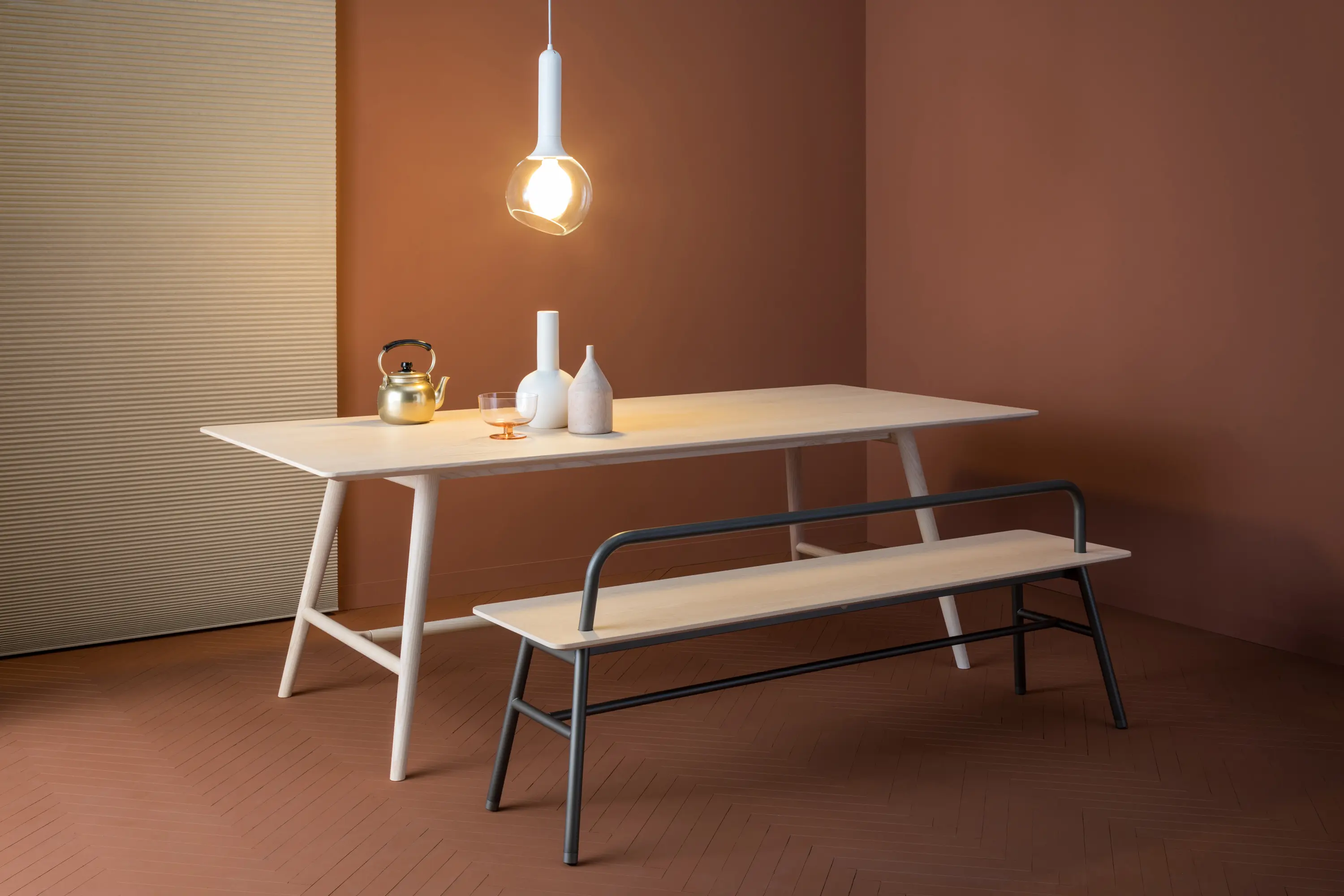 SP01 - Holland Desk
