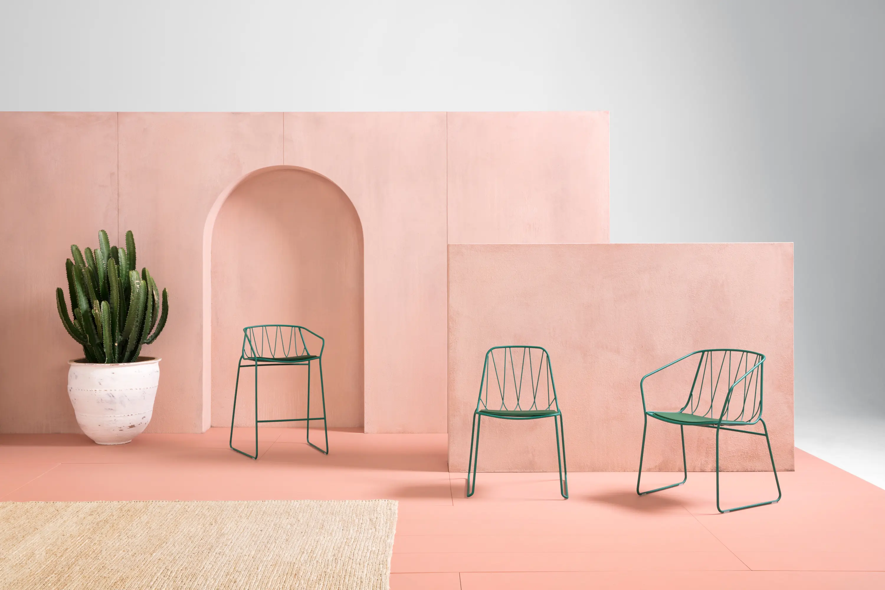 SP01 - Chee Bar Stool - Low