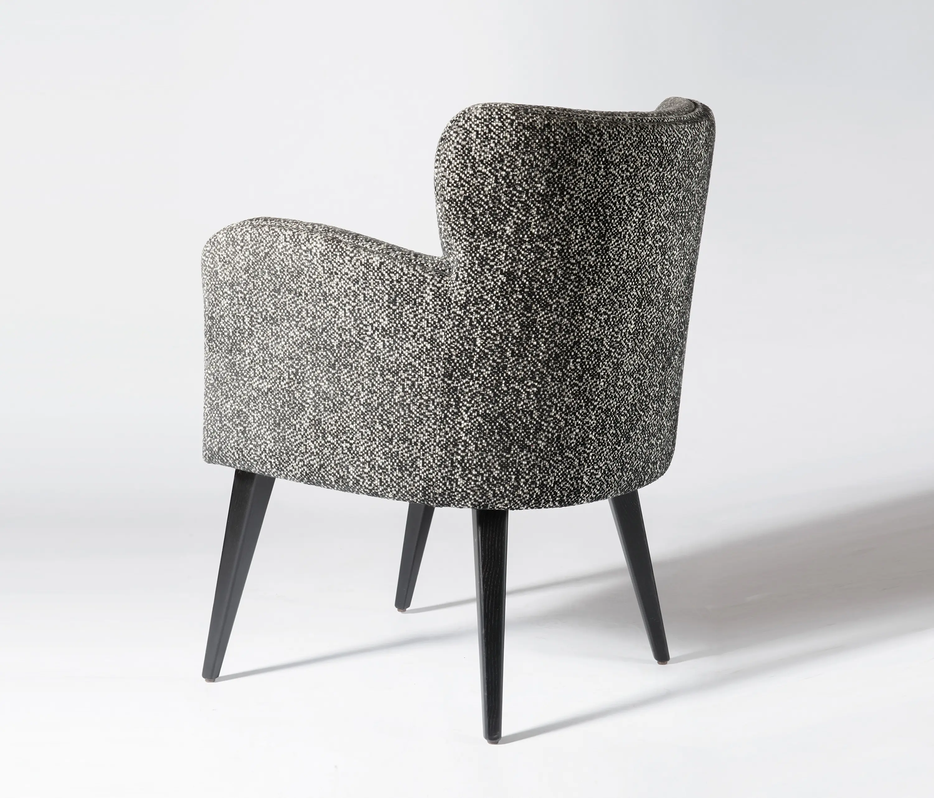 HMD Furniture - Moma