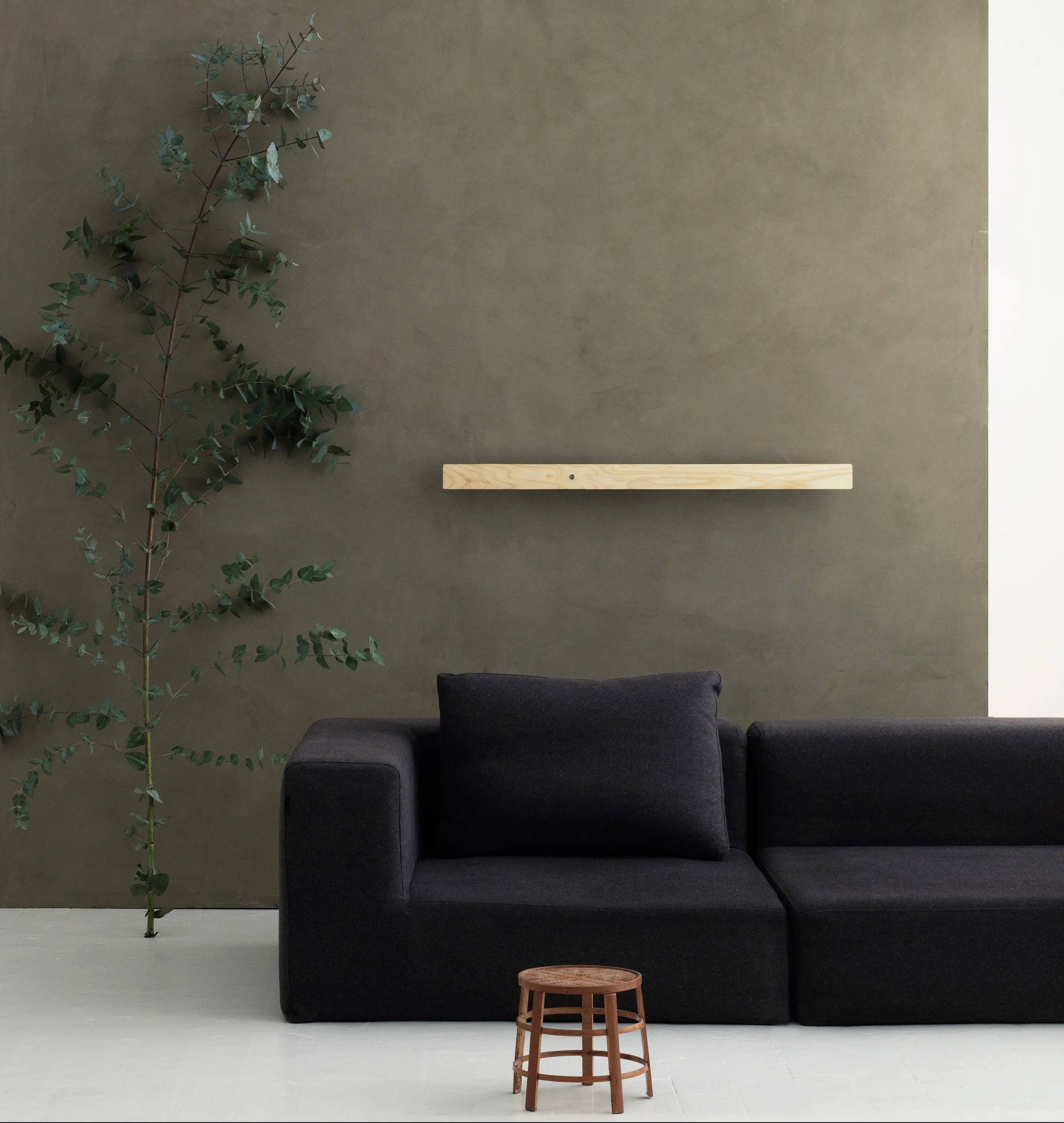 Anour - Divar Model