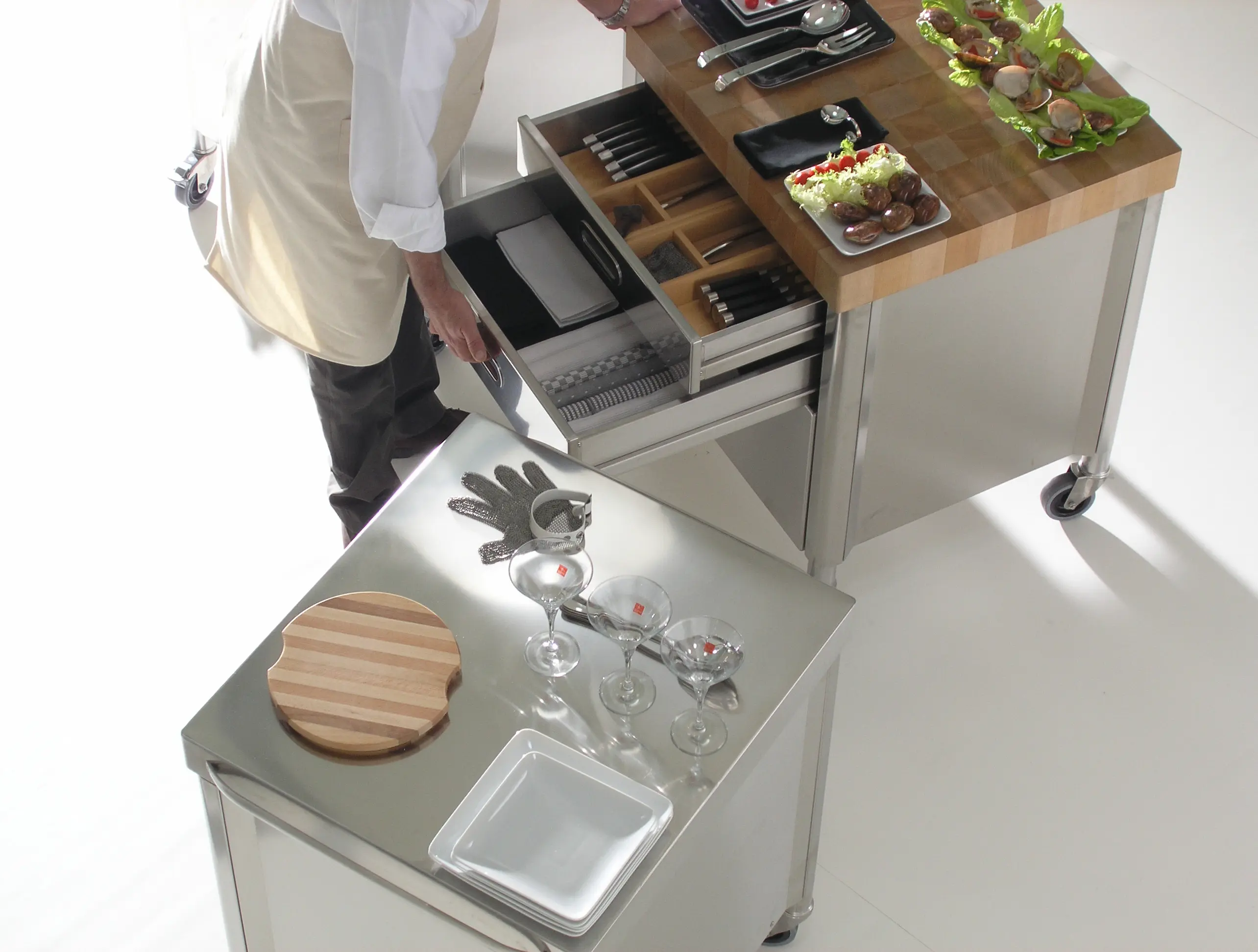 ALPES-INOX - Contenimento
130C-CANTINA-1