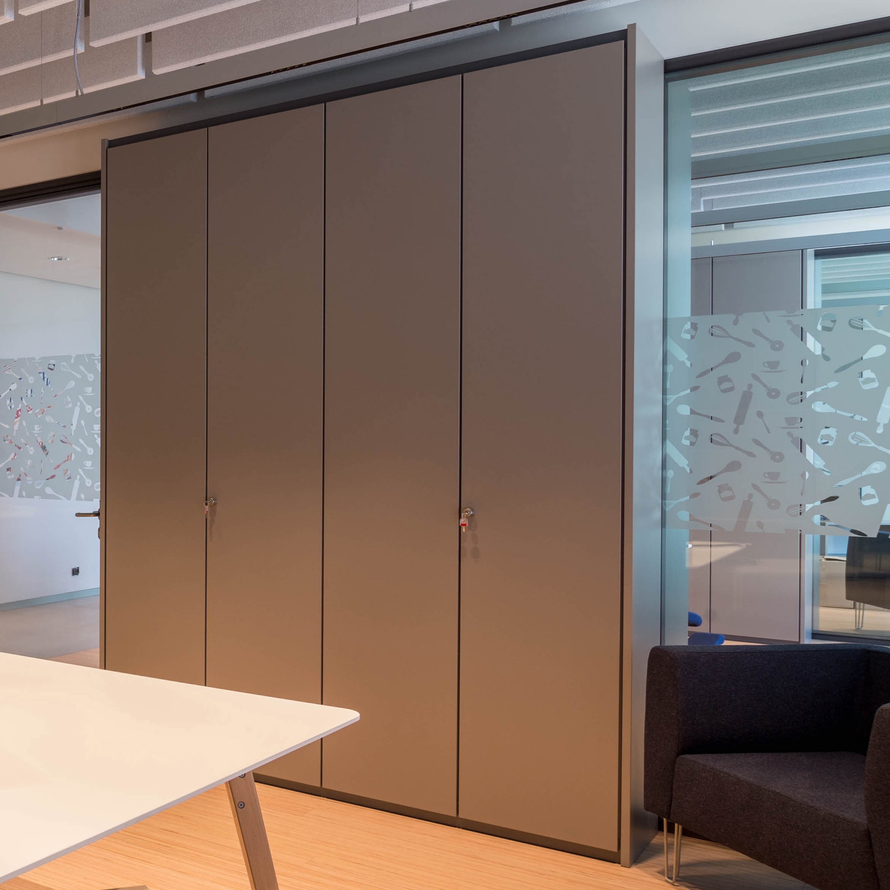 Display product P450 storage wall from manufacturer Faram 1957