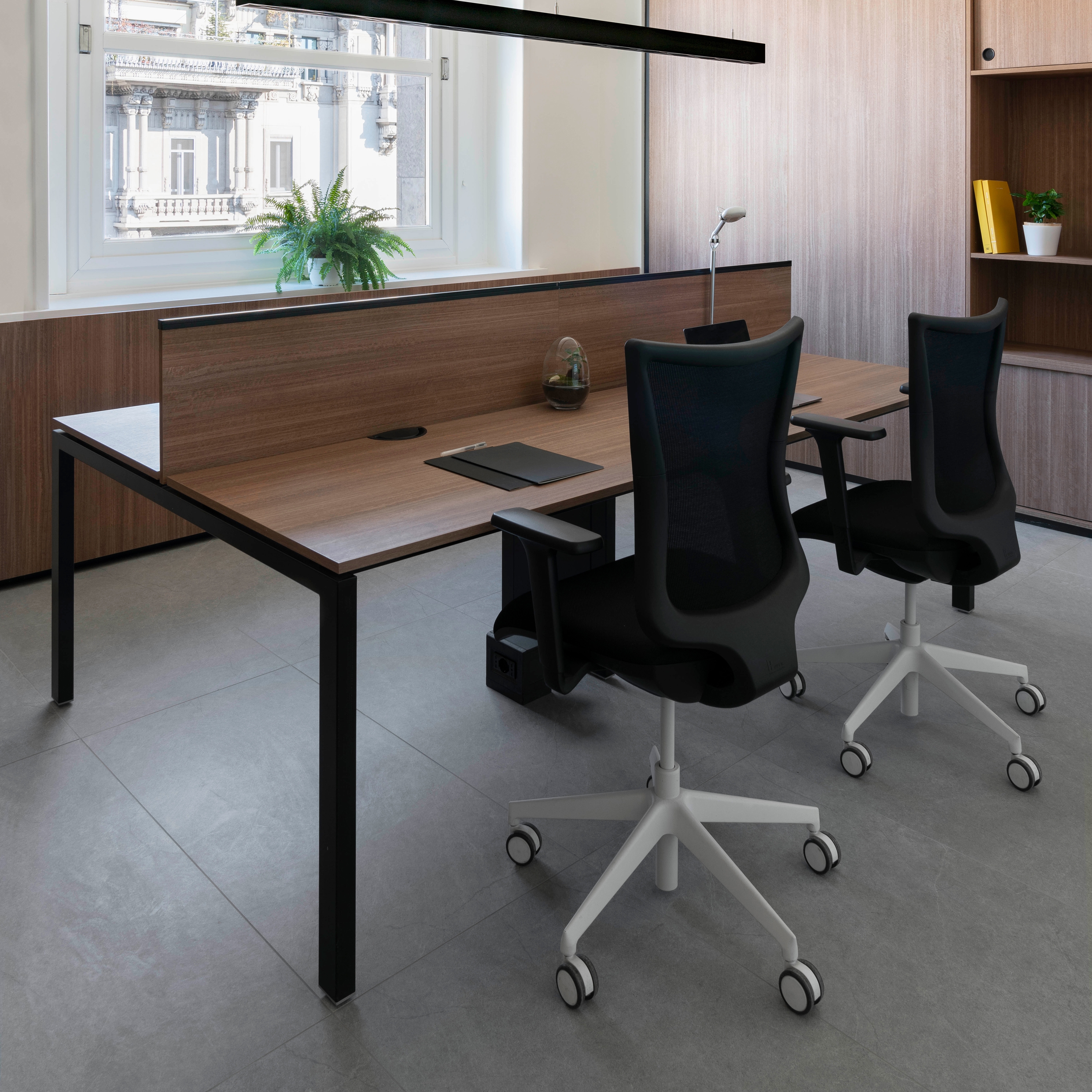 Mostra il prodotto Cartesio desk del produttore Faram 1957