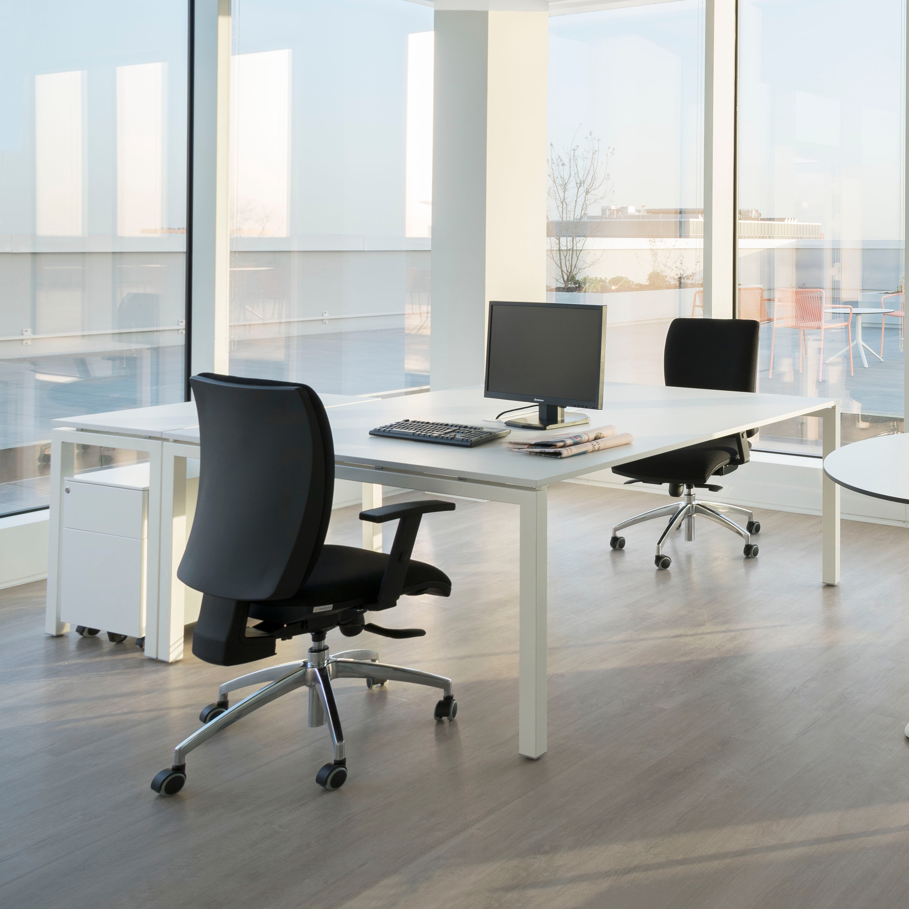 Mostra il prodotto Cartesio Workstation del produttore Faram 1957