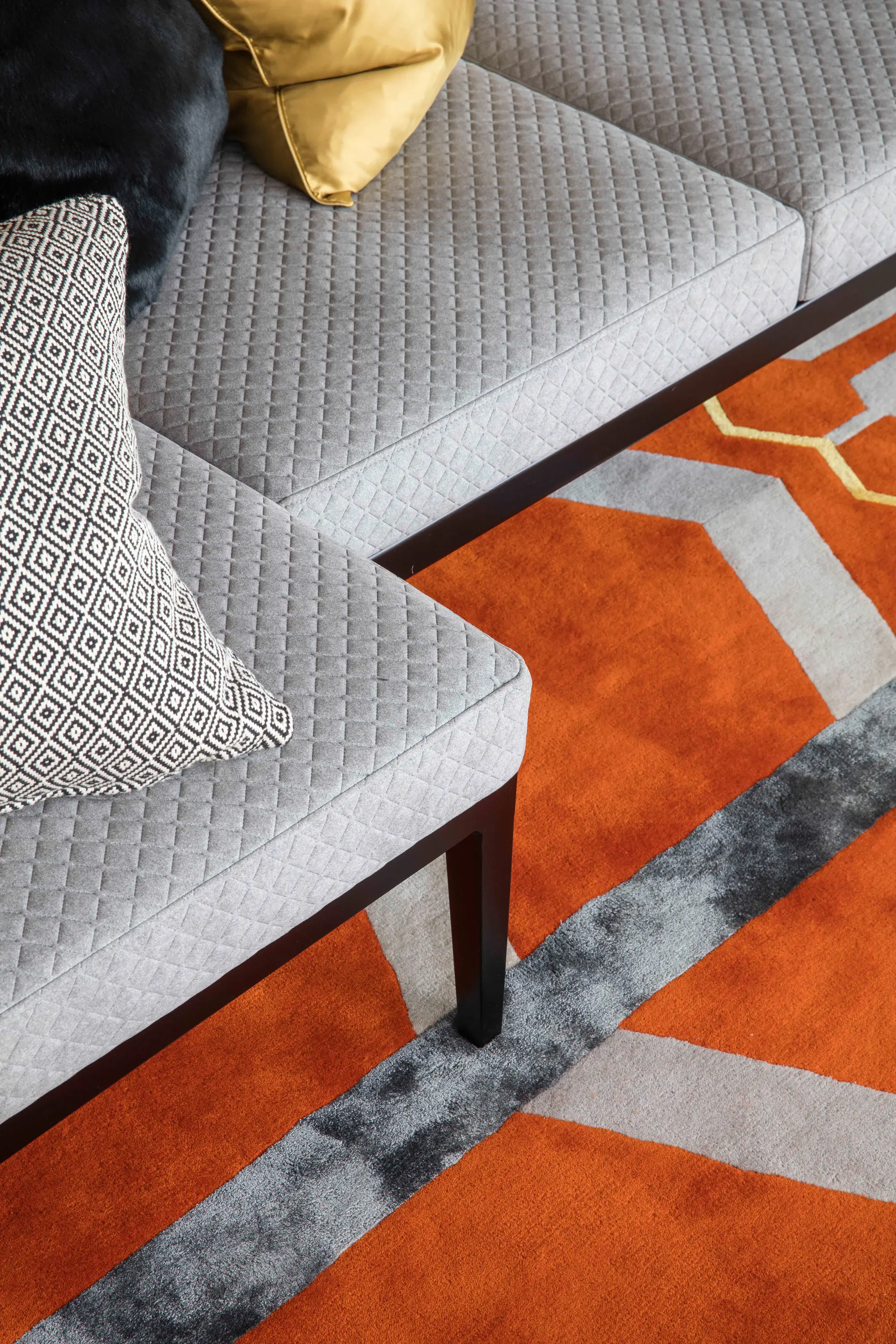 Ivar London - Daniel Sofa
