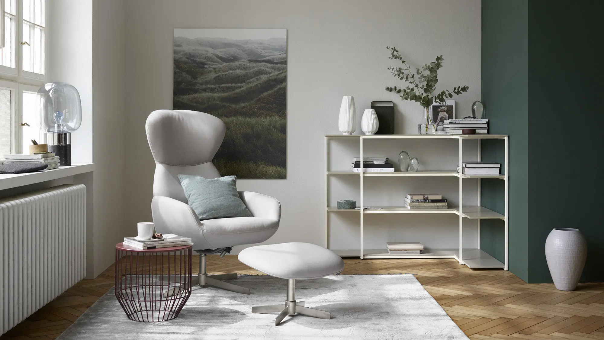 BoConcept - Athena armchair with tilt function and swivel base 1360