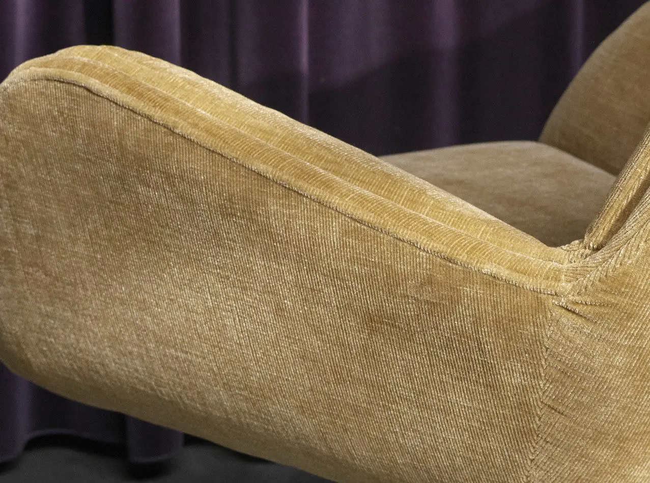 BoConcept - Reno Lounge Chair 1415 with swivel function