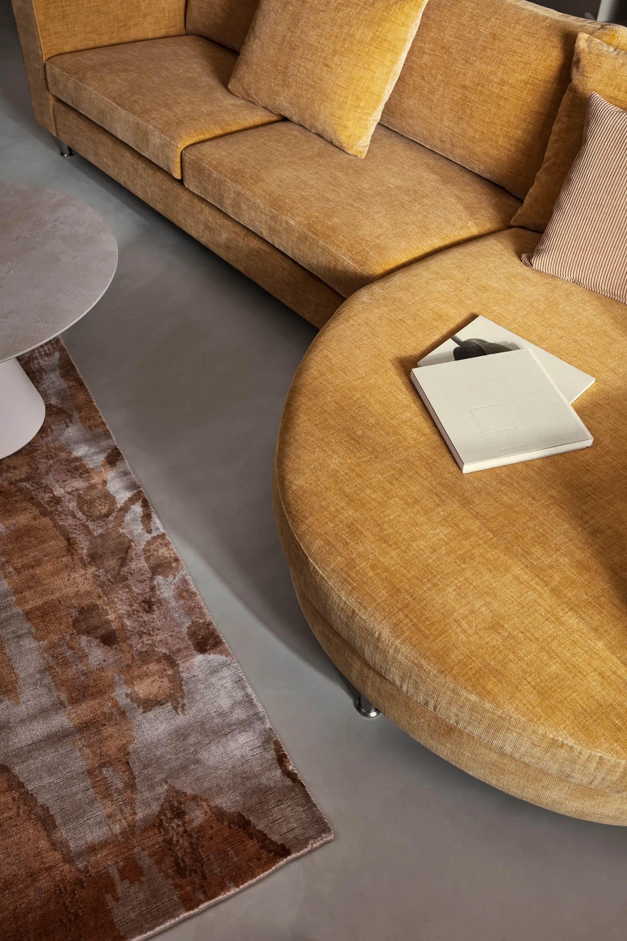 BoConcept - Indivi Sofa with lounging unit
