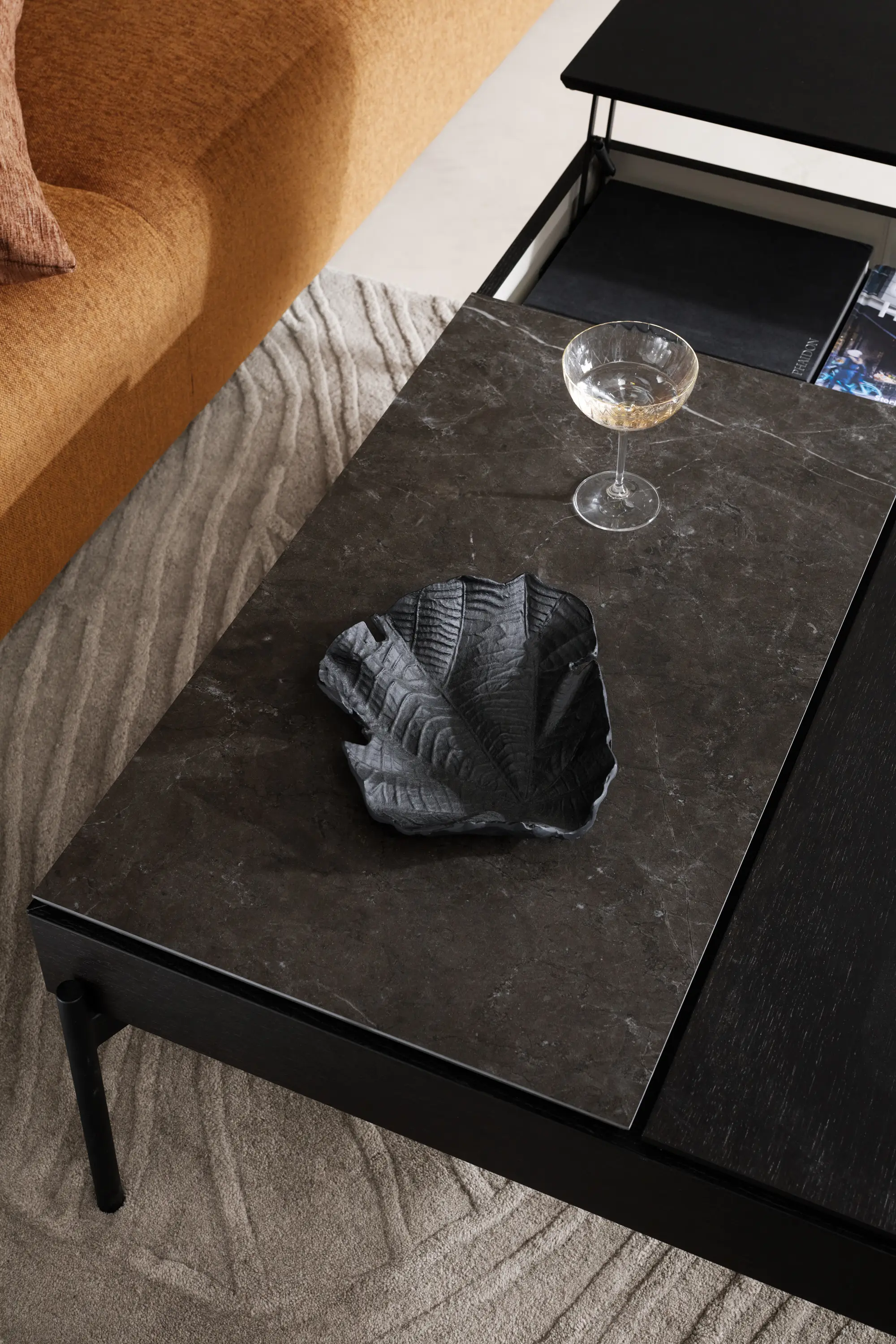 BoConcept - Chiva Functional Coffee Table with shelf AD33