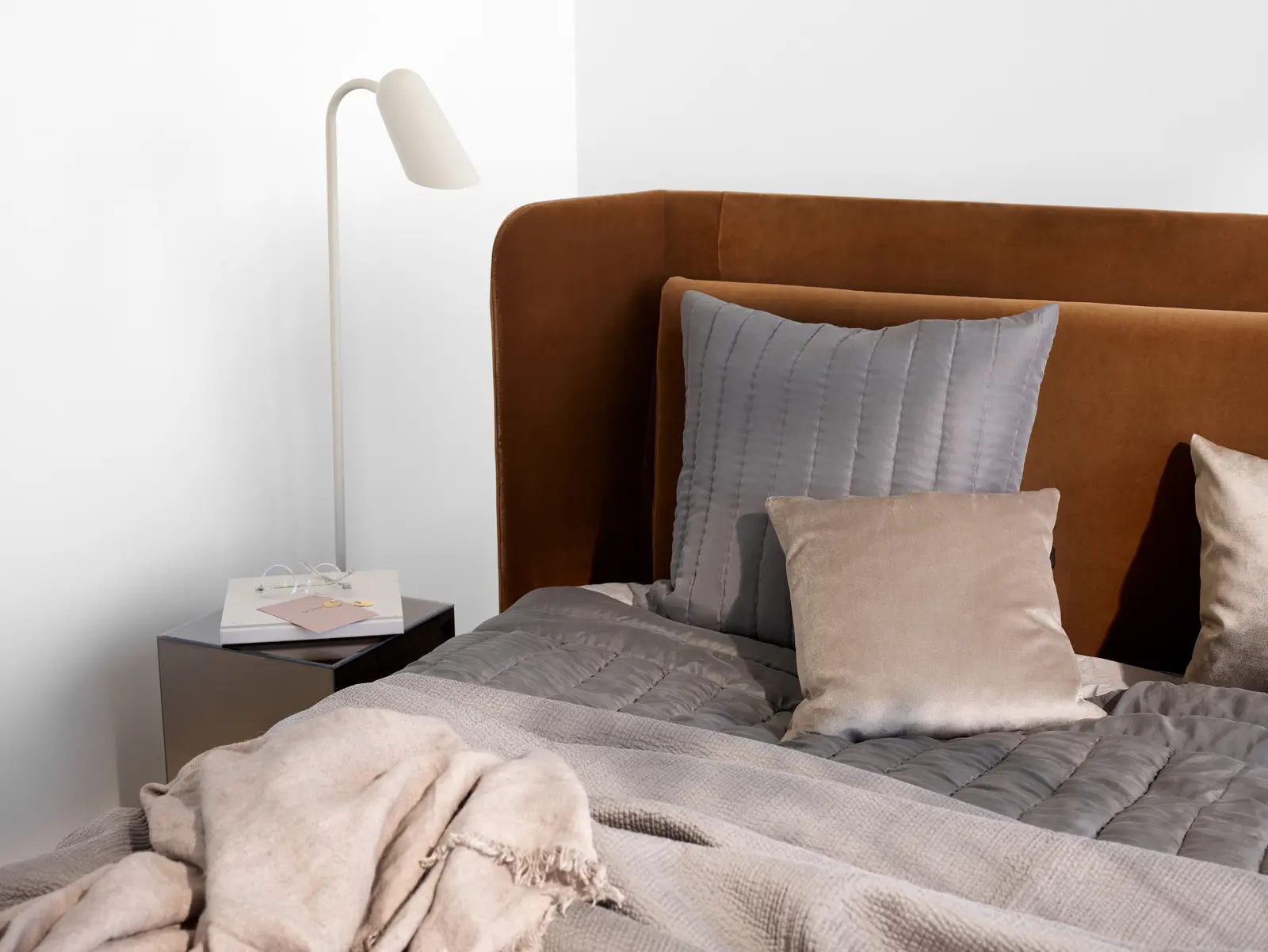 AUSTIN BED, MATTRESS AT ADDITIONAL COST - Beds from BoConcept