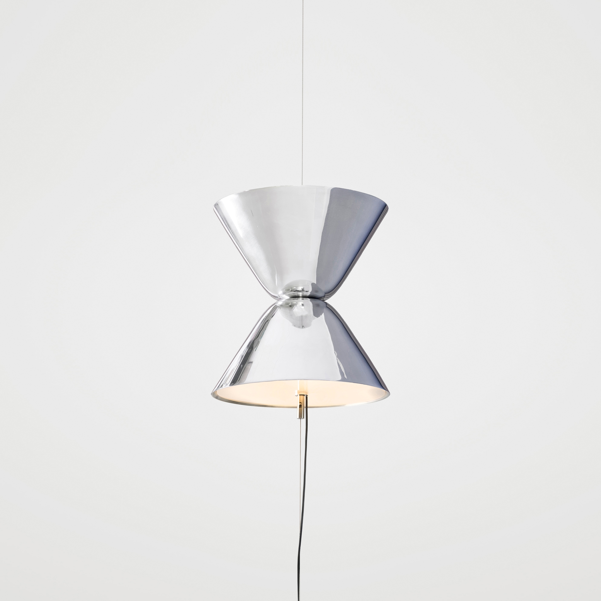 Mostra il prodotto Aureole polished del produttore Daniel Becker Studio