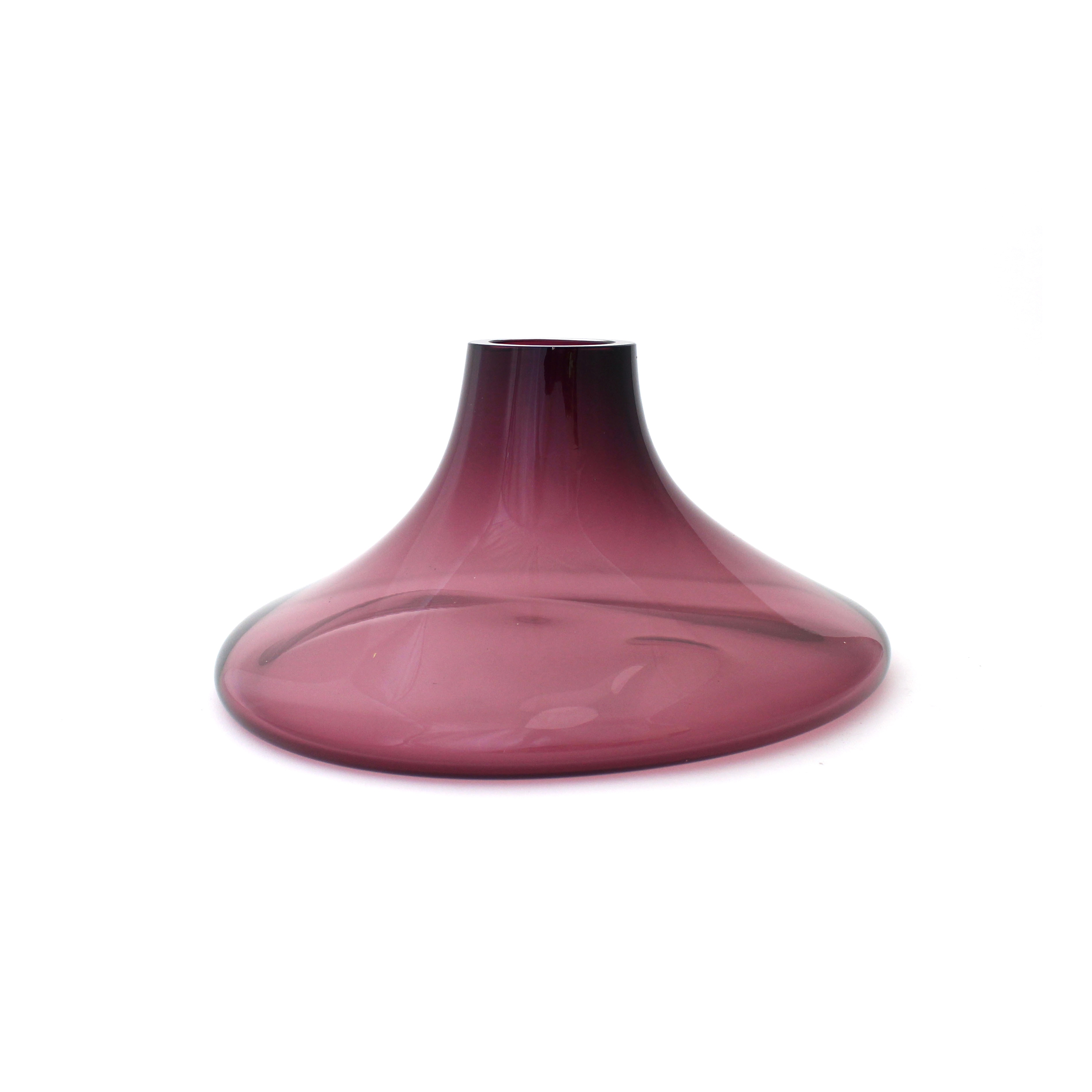 Display product MAKEMAKE from manufacturer ELOA