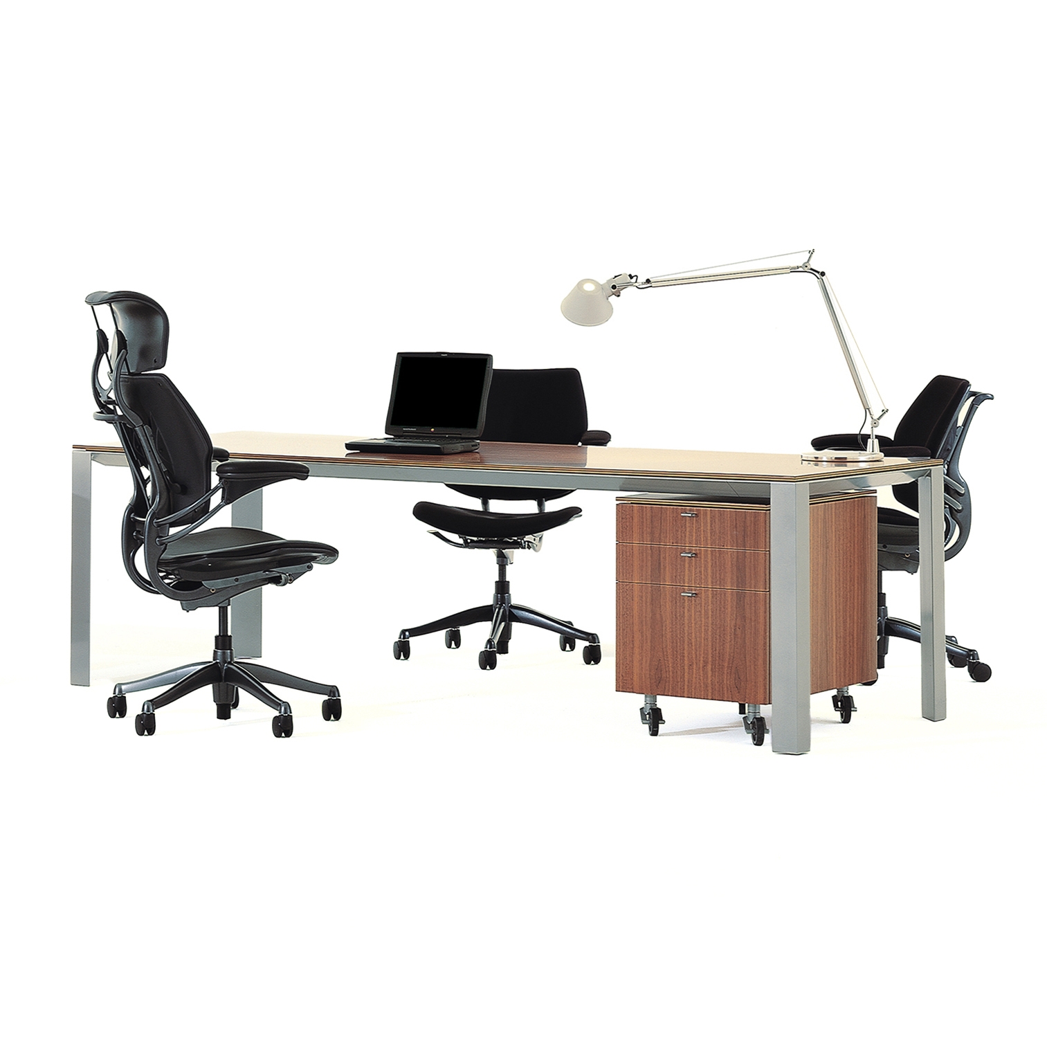 Mostrar el producto Alto Table del fabricante Schiavello International Pty Ltd