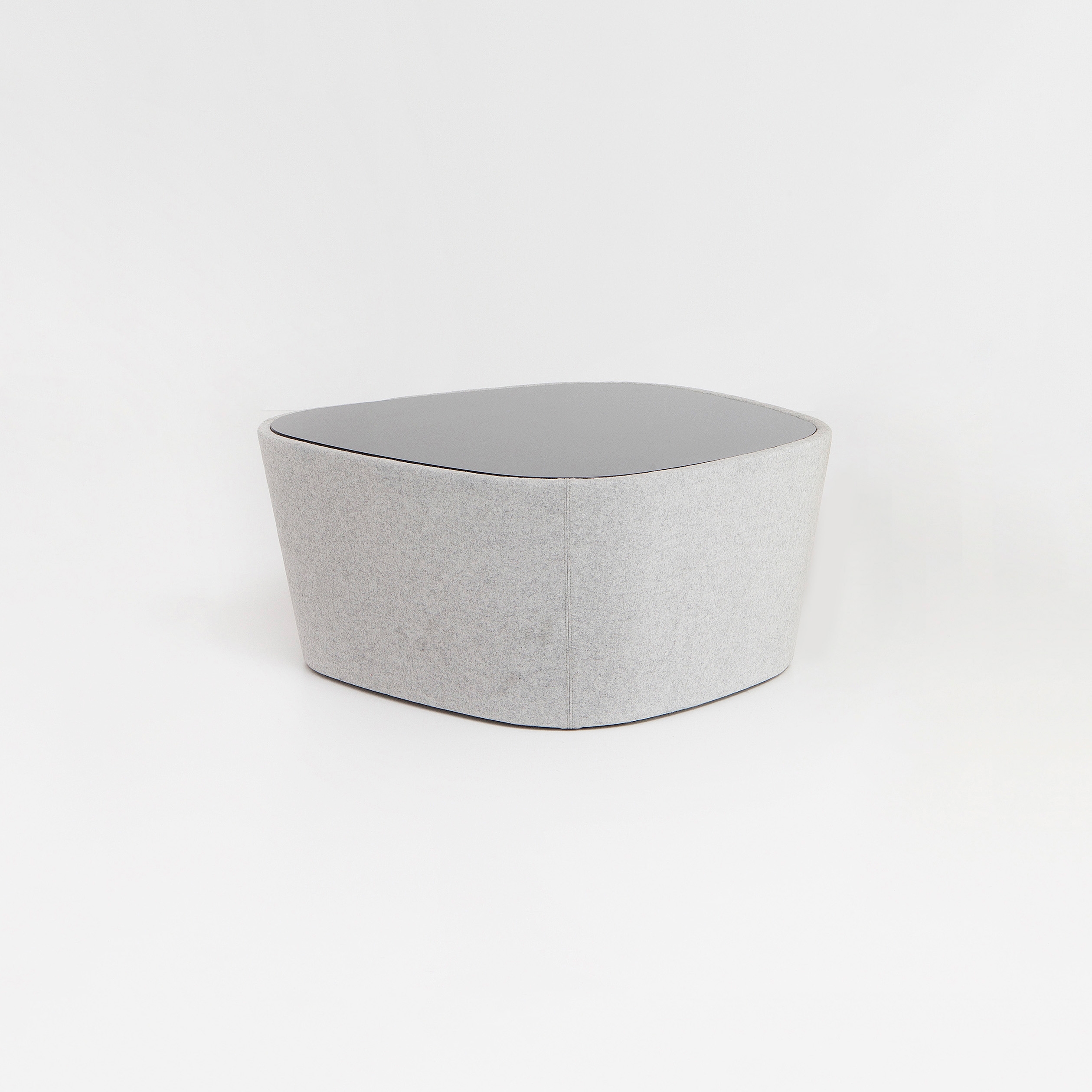 Produkt Blom Low Table des Herstellers Schiavello International Pty Ltd anzeigen