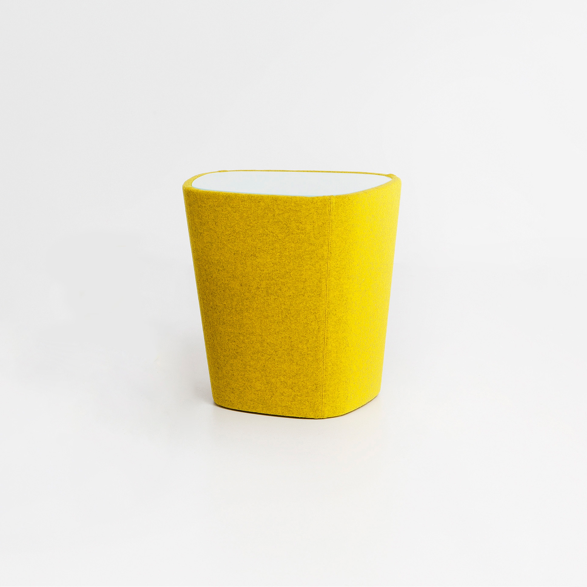 Produkt Blom Side Table des Herstellers Schiavello International Pty Ltd anzeigen