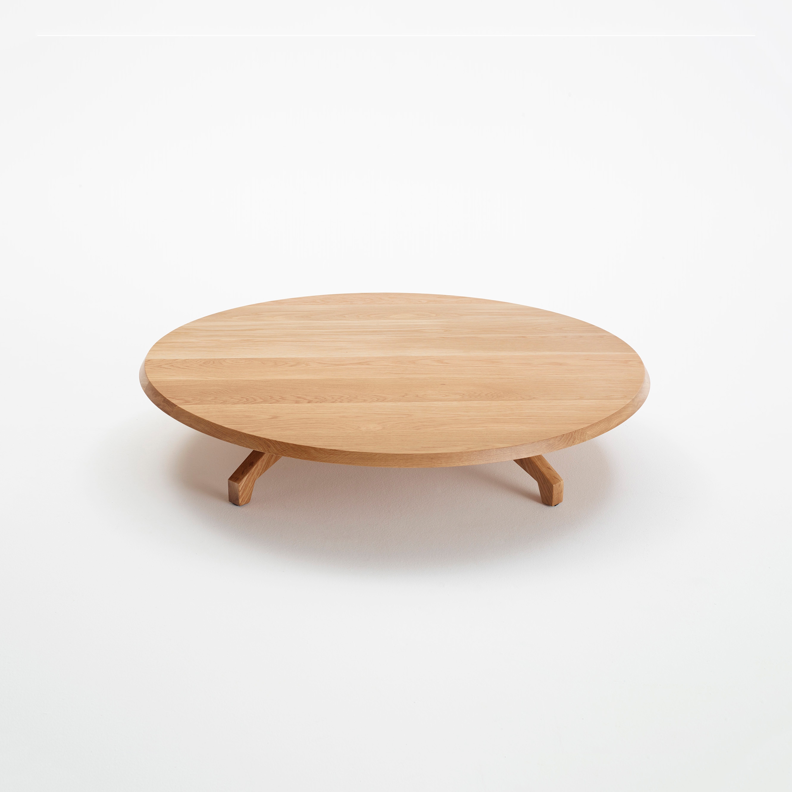 Produkt Bomba Round Table des Herstellers Schiavello International Pty Ltd anzeigen