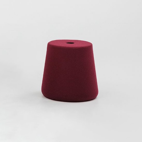 Versi set of pouffes with table