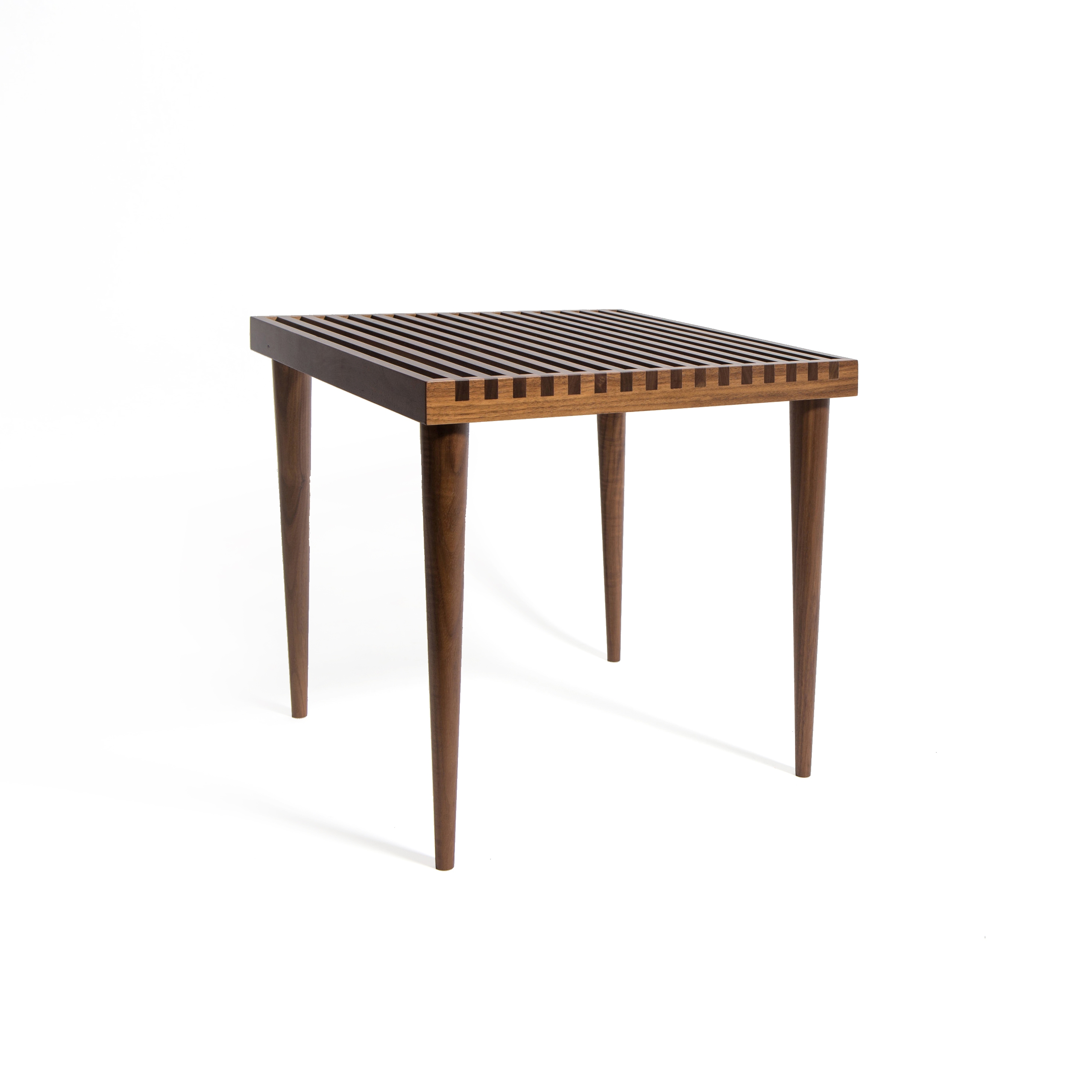 Produkt Slatted Stacking Tables des Herstellers Smilow Design anzeigen