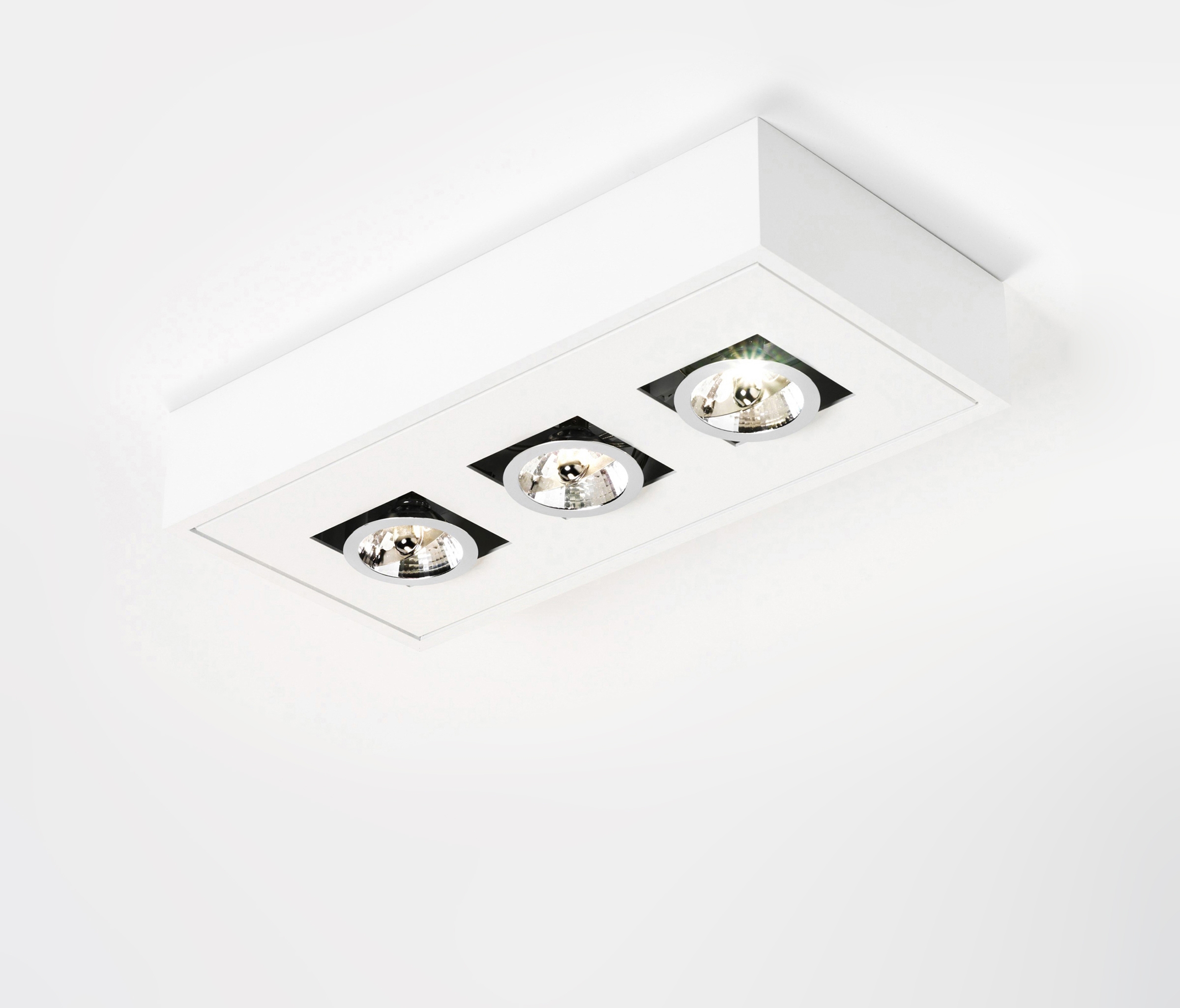 Display product WHITE-LINE TETRA AR70 from manufacturer PVD Concept