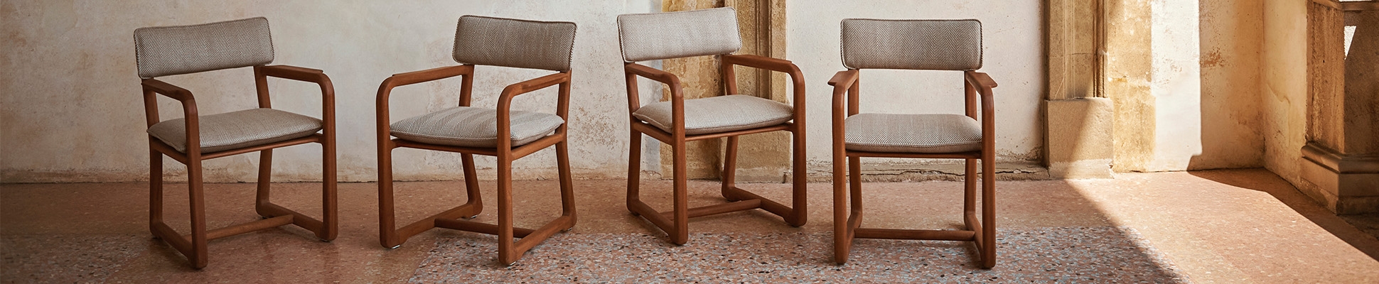 Entdecke die Welt des Herstellers Exteta