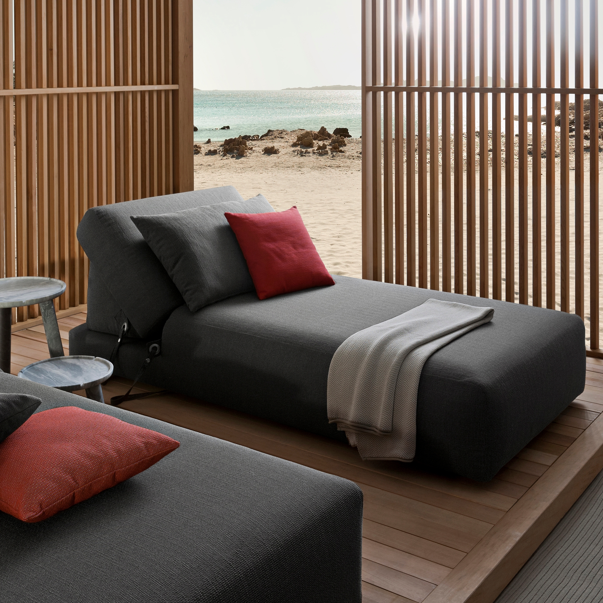 Display product Montecarlo Sun Lounger from manufacturer Exteta