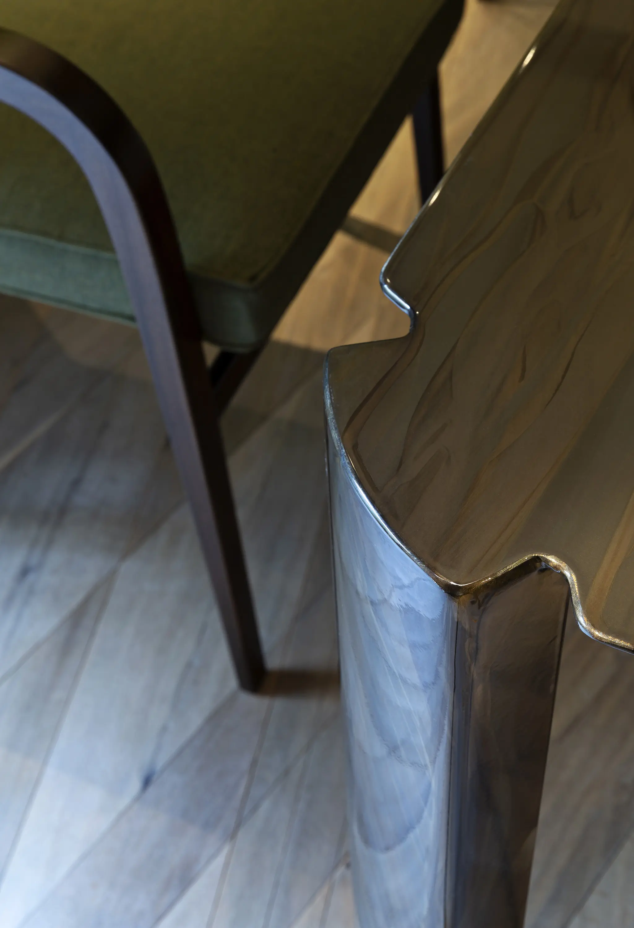 Exteta - 10th Bridge Table
