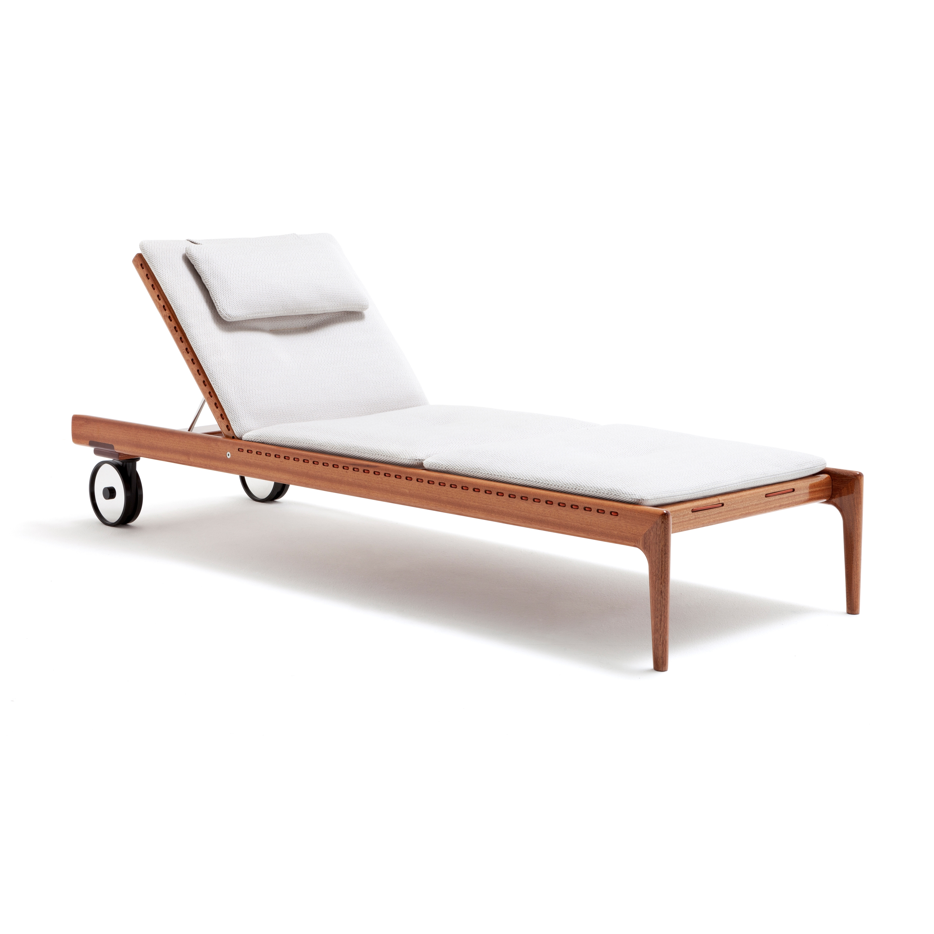 Levante Sun Lounger