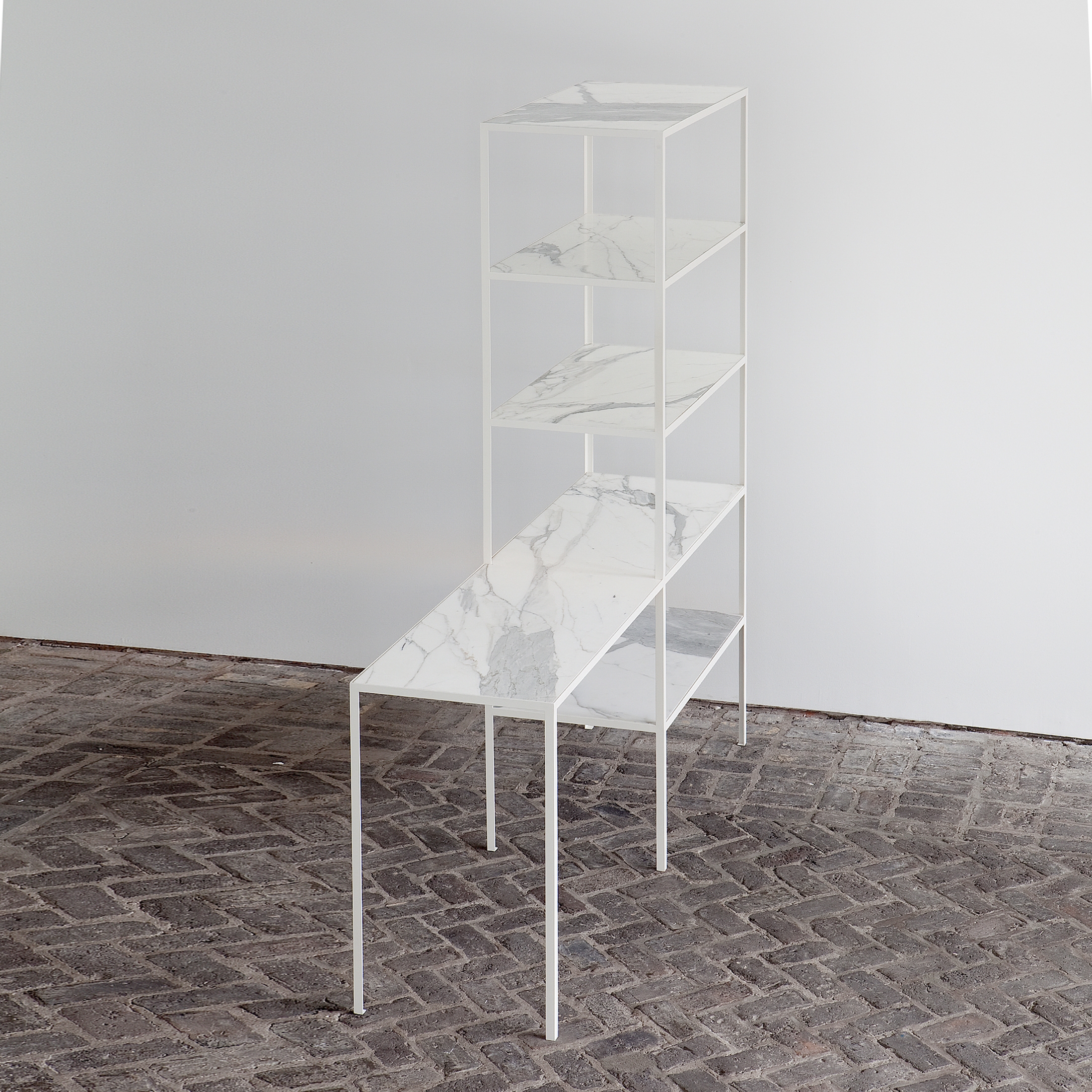 Display product Rack + Table Marble from manufacturer Van den Weghe