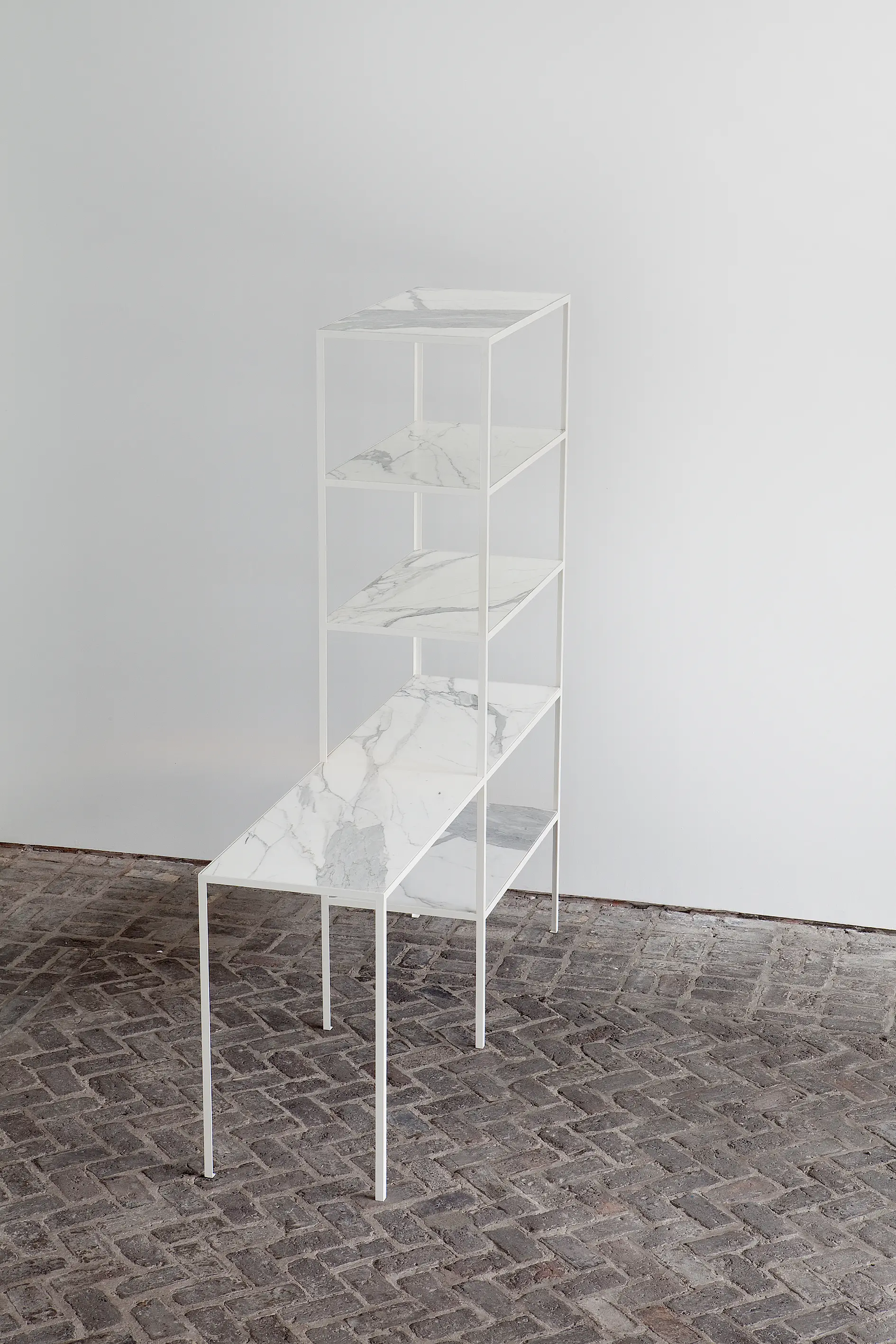 Van den Weghe - Rack + Table Marble