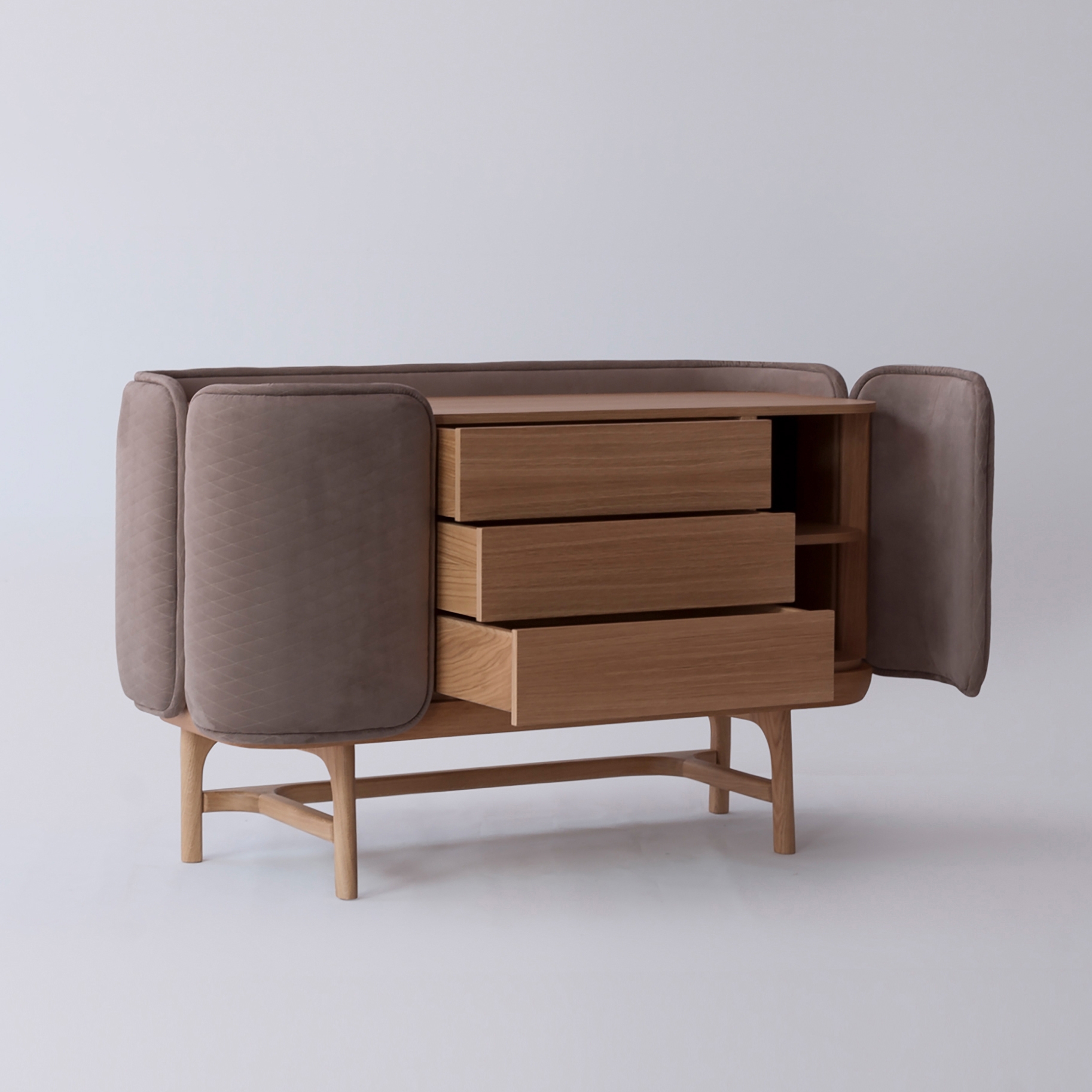 COMMODE