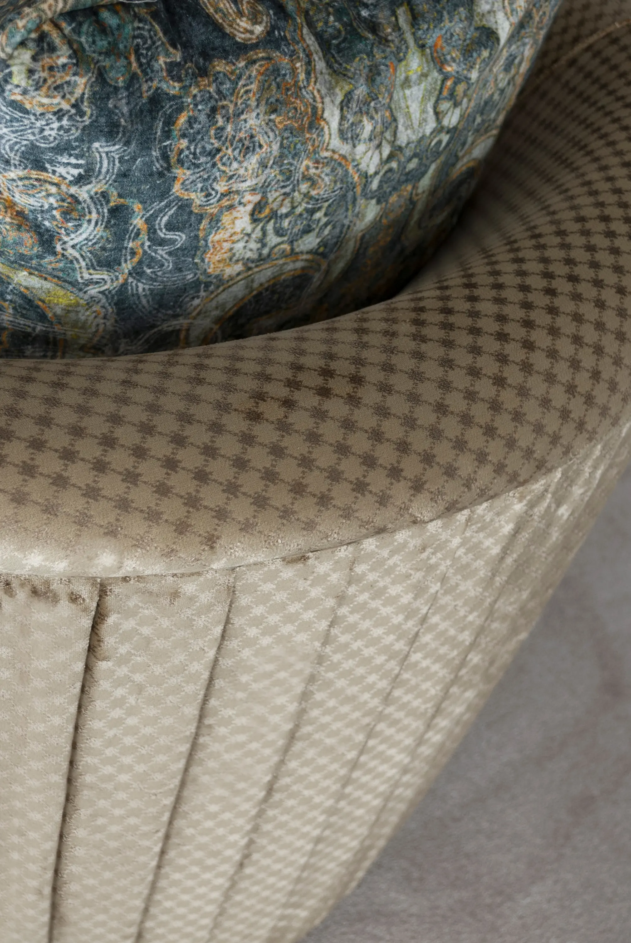 Tecni Nova - 1750 sofa