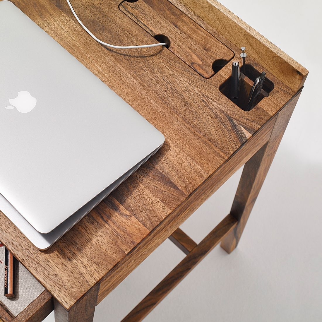 HOMEOFFICE