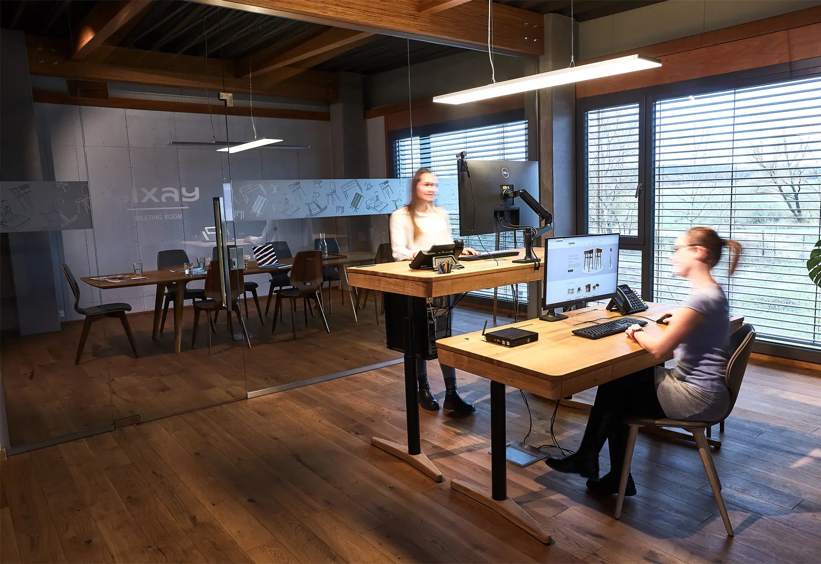 Sixay Furniture - UPP! height-adjustable desk