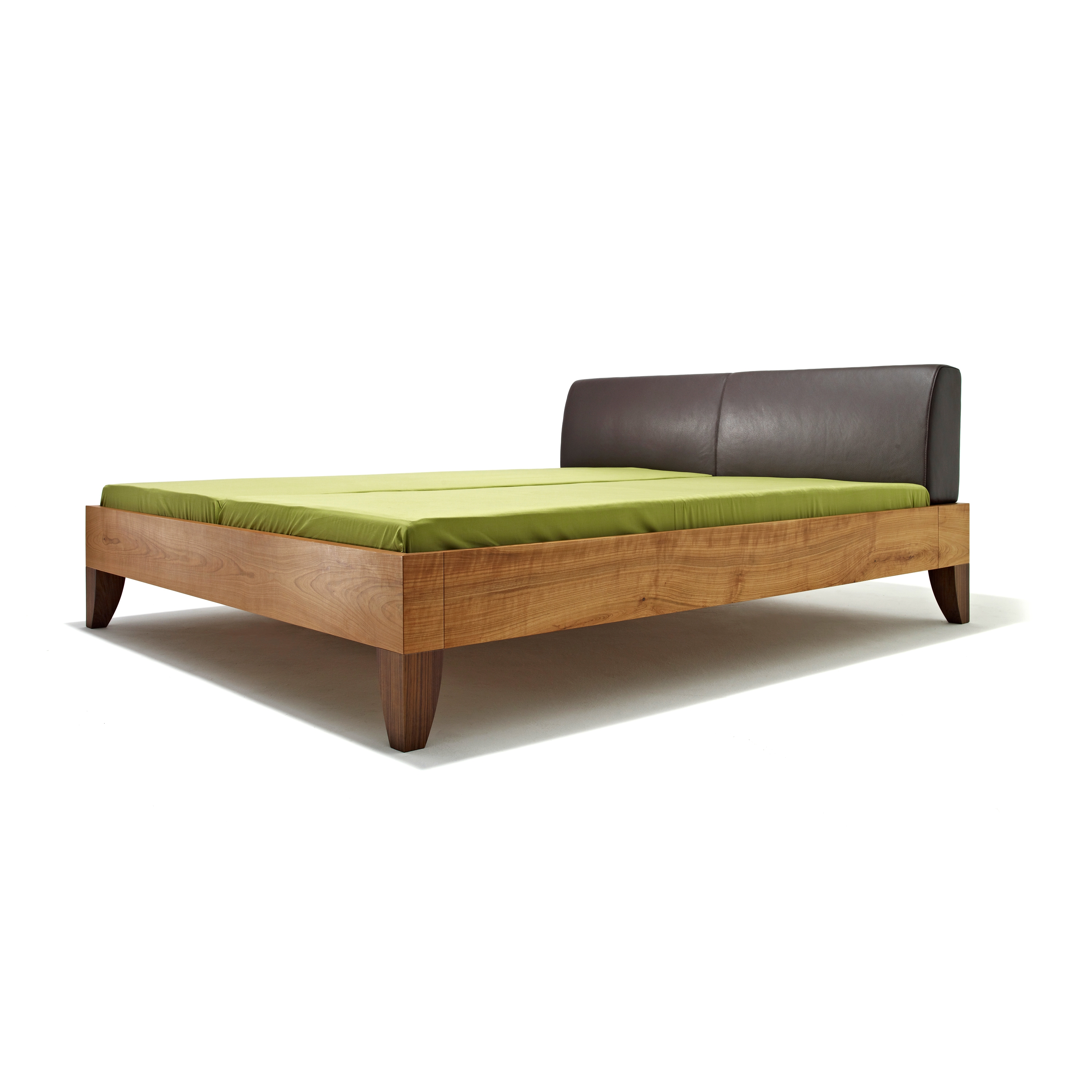 Display product MAMMA bed from manufacturer Sixay Furniture