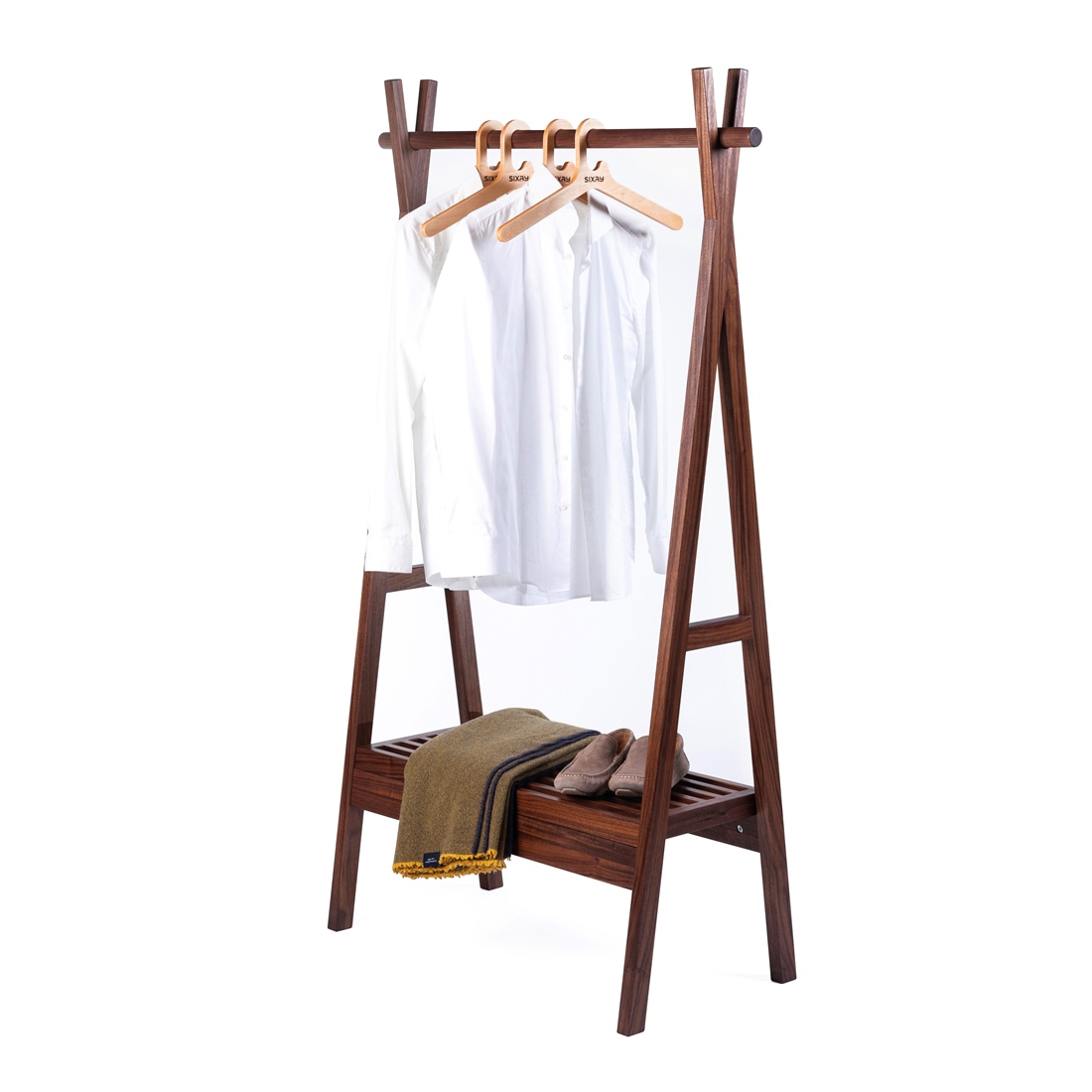 Display product THEO clothes rack from manufacturer Sixay Furniture