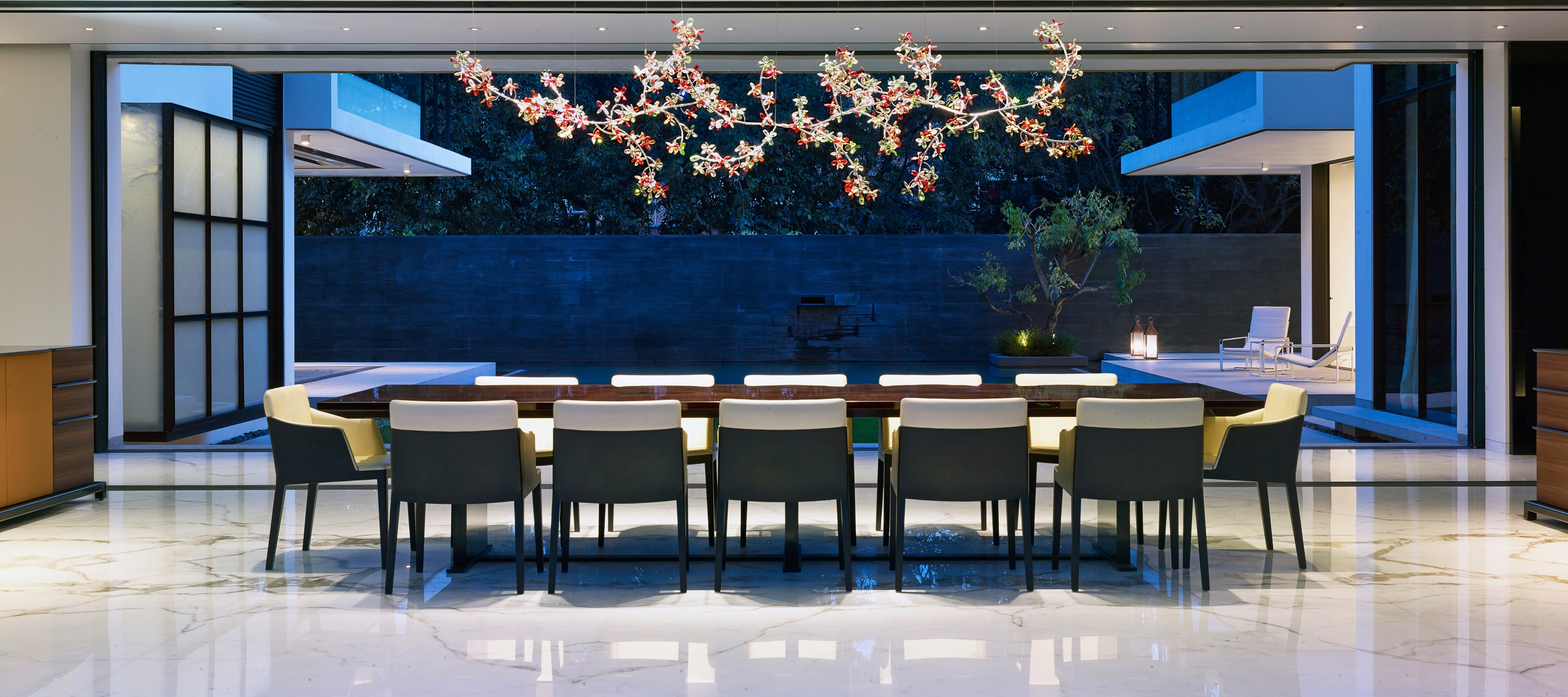 Afficher le produit Eden Bespoke Dining du fabricant Windfall