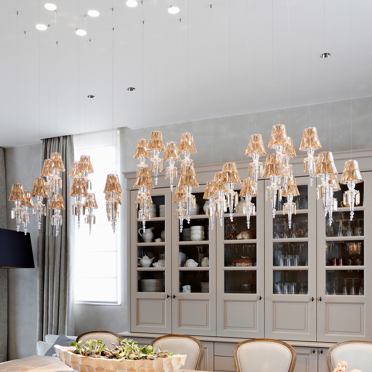 Mostra il prodotto Mini Lula Bespoke Dining del produttore Windfall