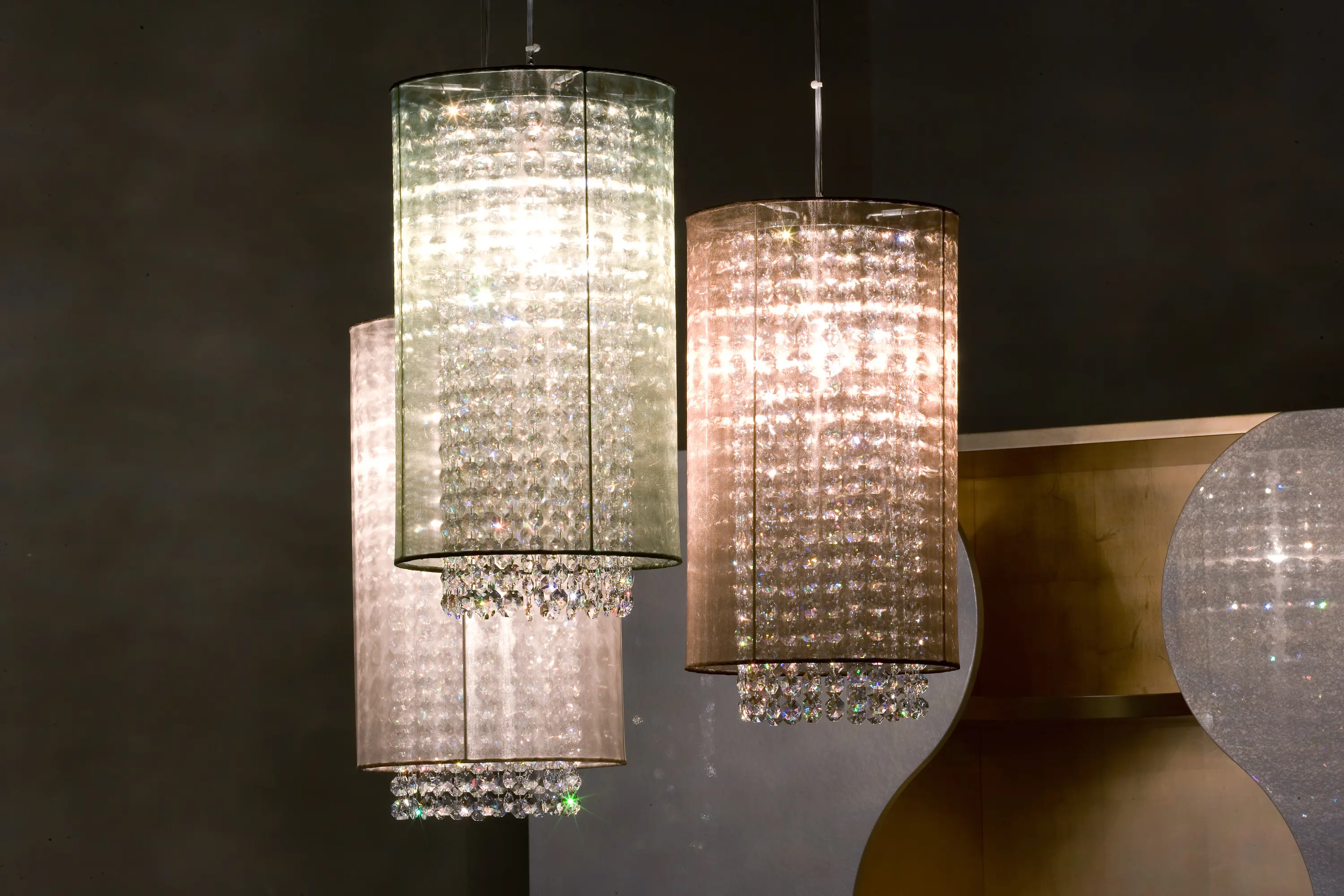 Windfall - Scarlett Round 30x50+2 CR 20