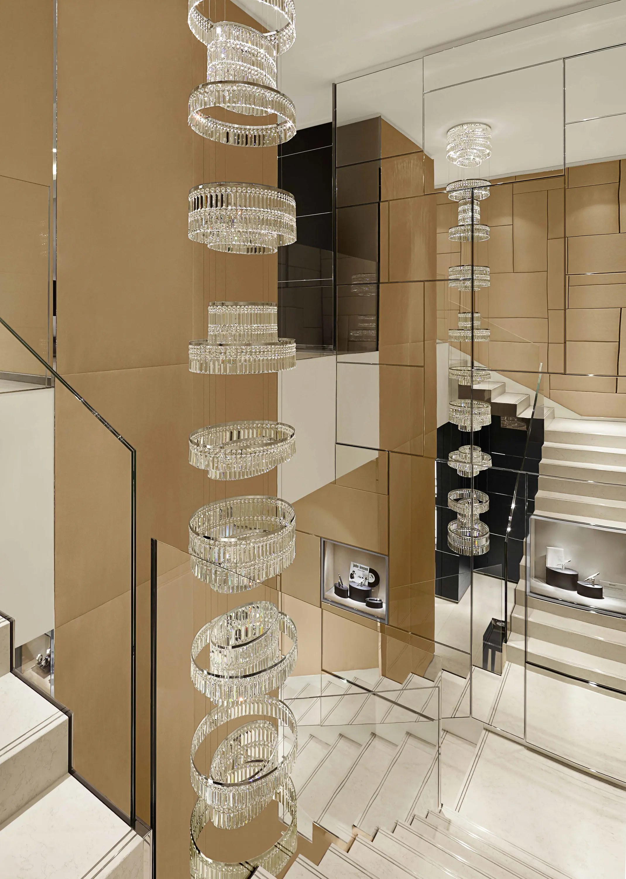 Windfall - Bespoke Chandelier "Montblanc Naples"