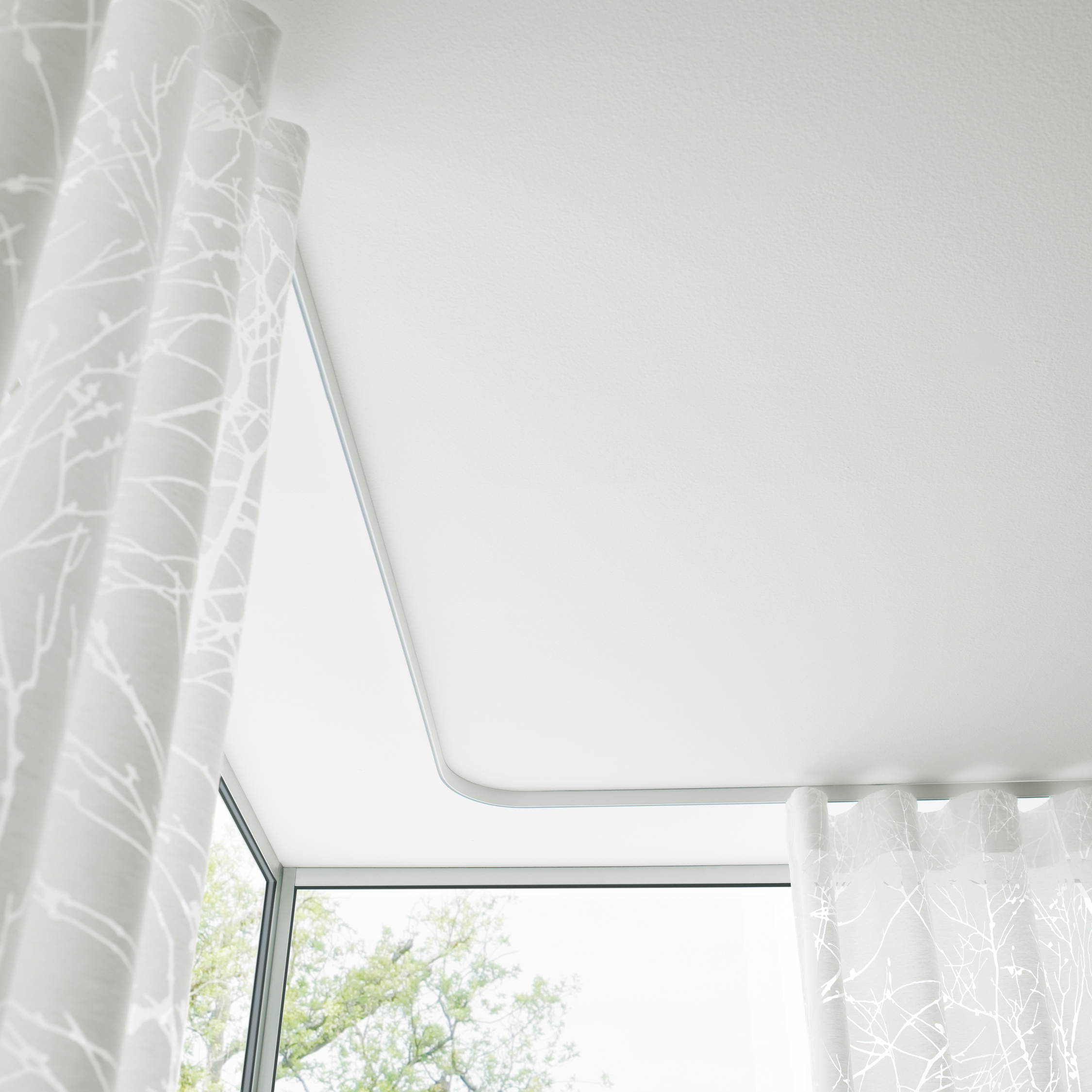 MANUAL OPERATED RAILS