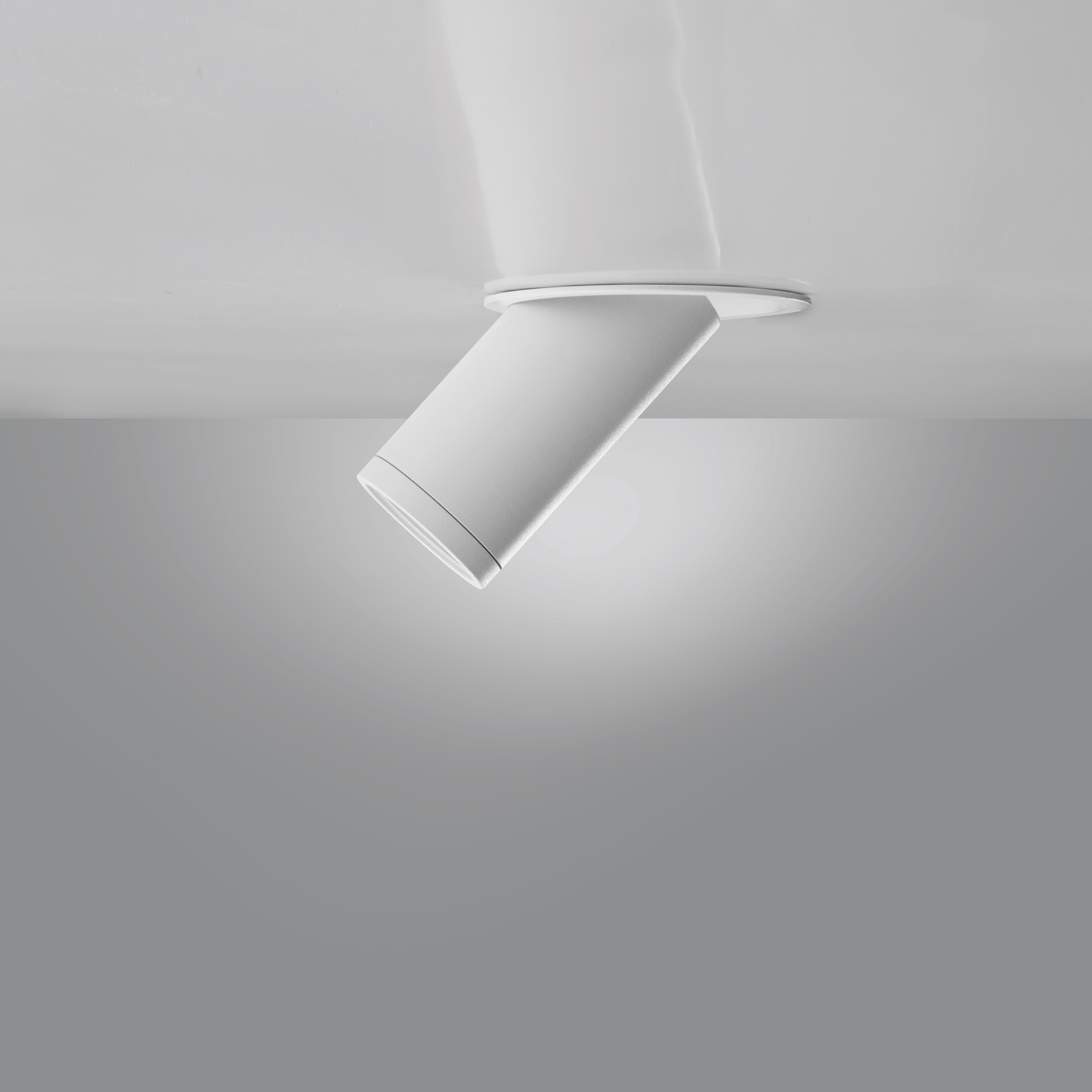 Newton Spots Recessed