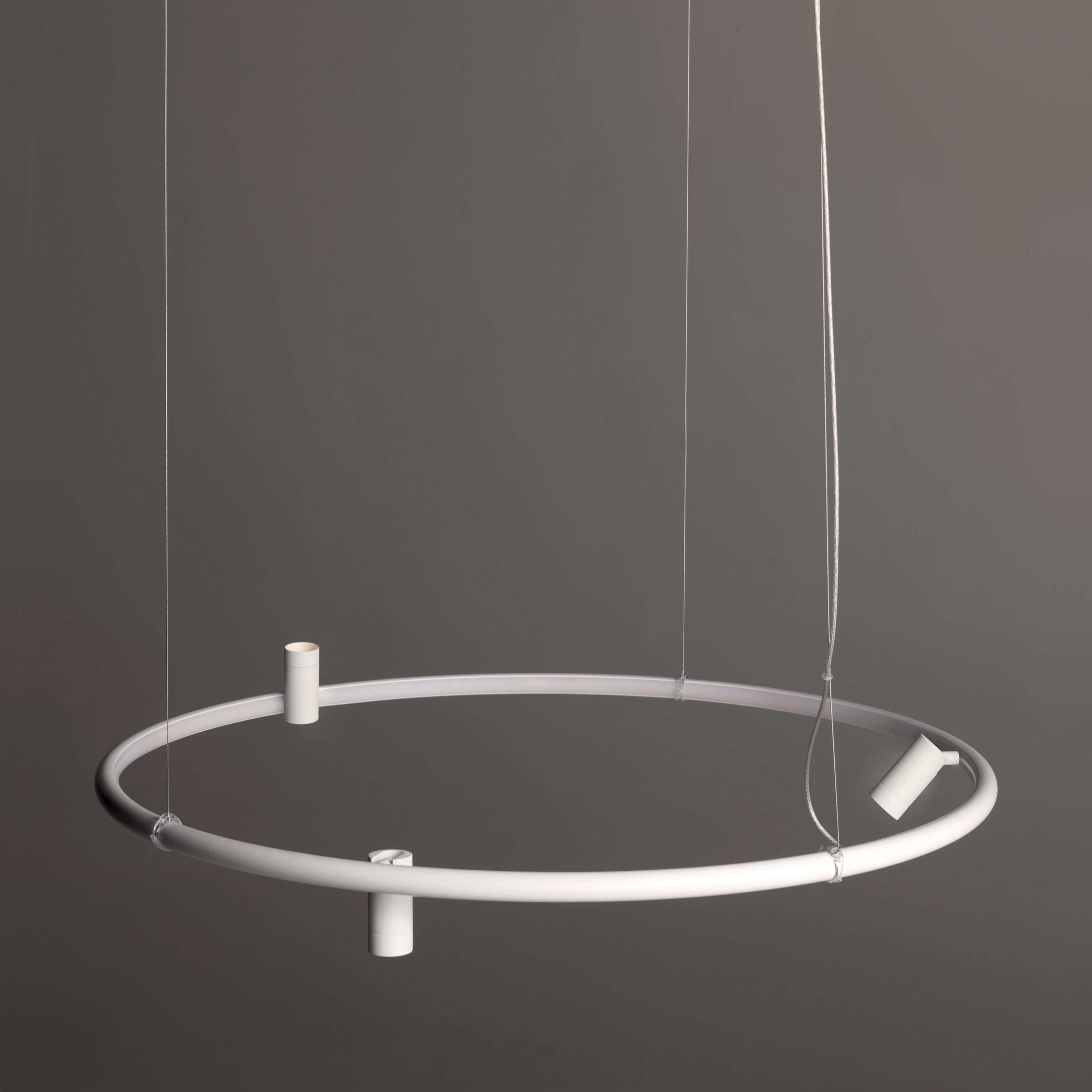 Produkt Iris sospensione des Herstellers EGOLUCE anzeigen