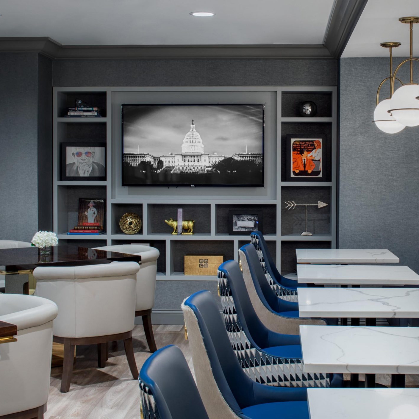 Mostra il prodotto Custom Seating del produttore BK Barrit