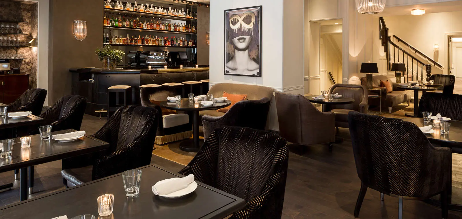 BK Barrit - Custom Seating