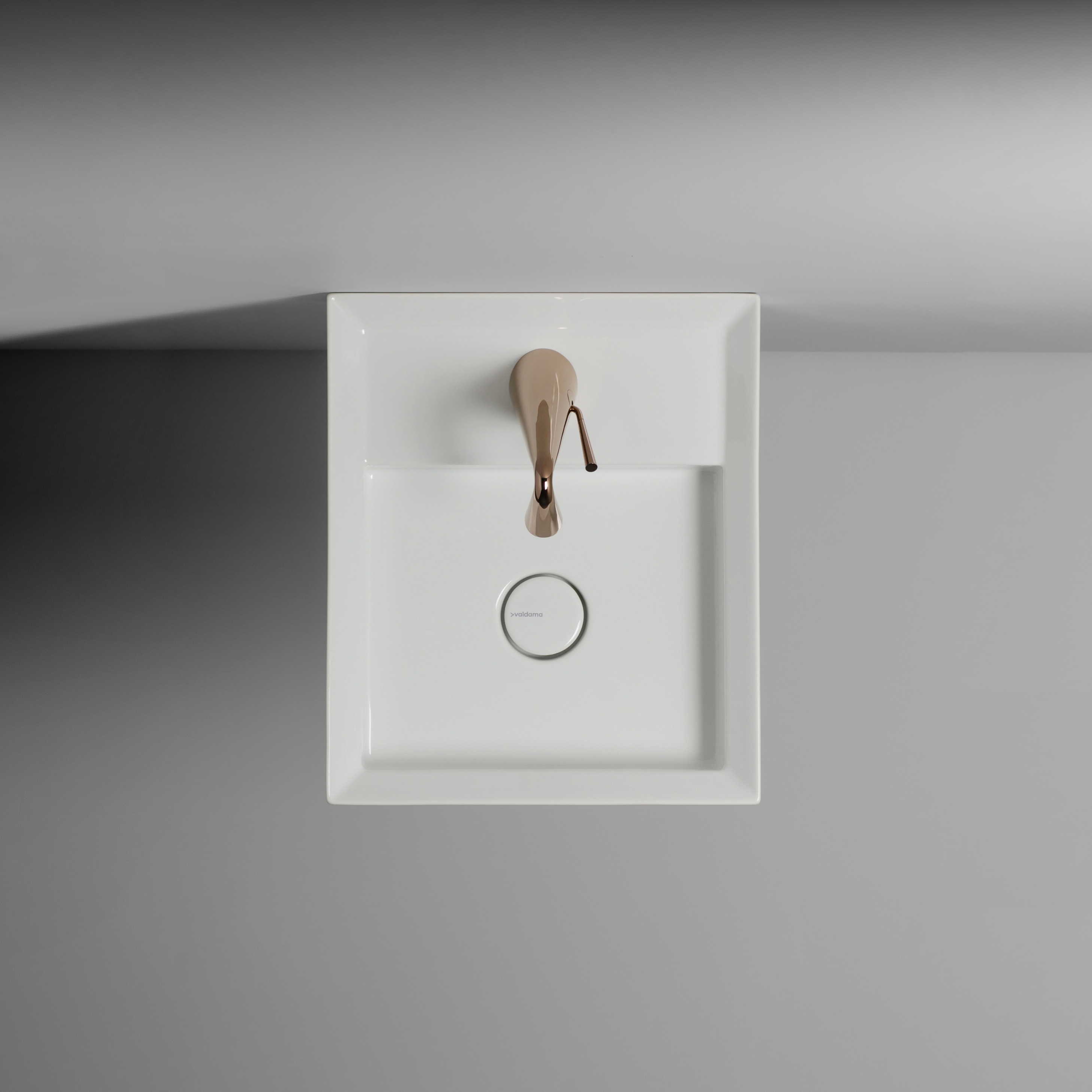 Produkt Cut Sink | 45 x 38 h12 des Herstellers Valdama anzeigen