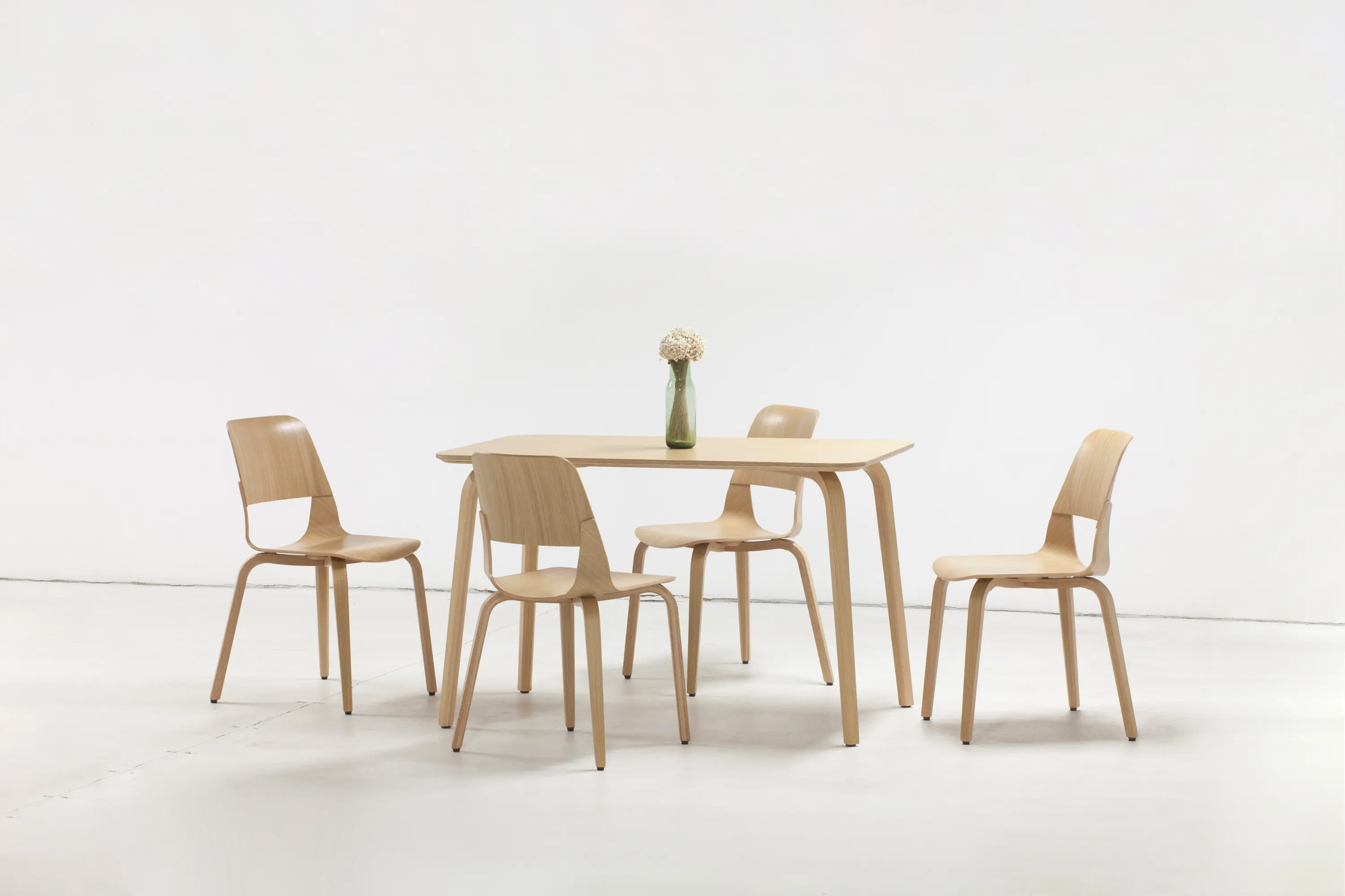PlyDesign - Frigate Chair with swivel base
