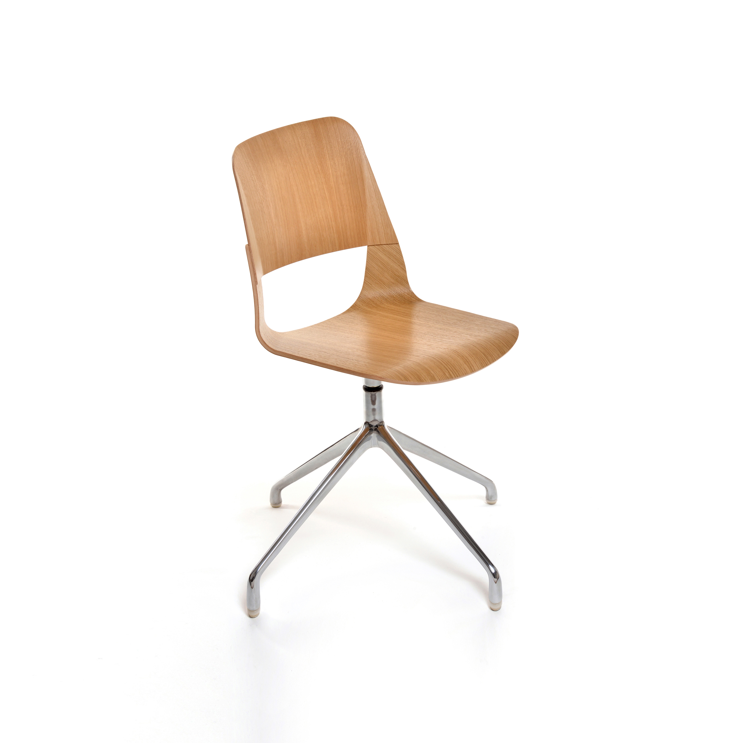 Frigate Chair with swivel base